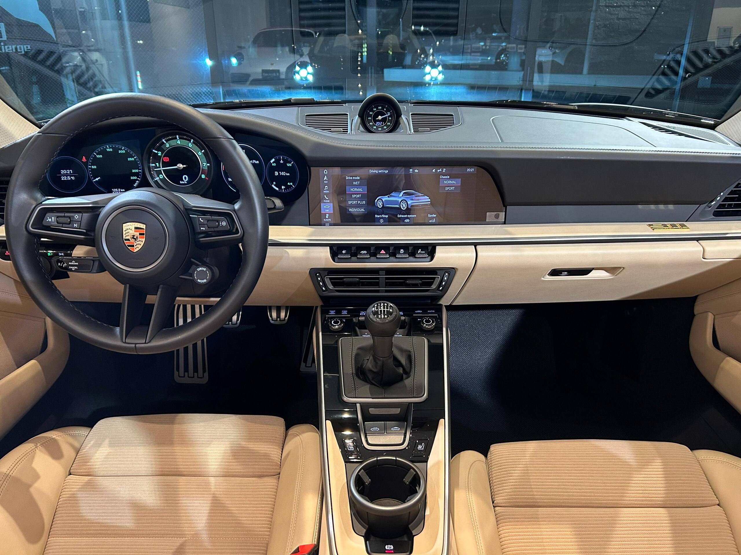 2020 Porsche 911 Targa 4S — Photo 6 / 78