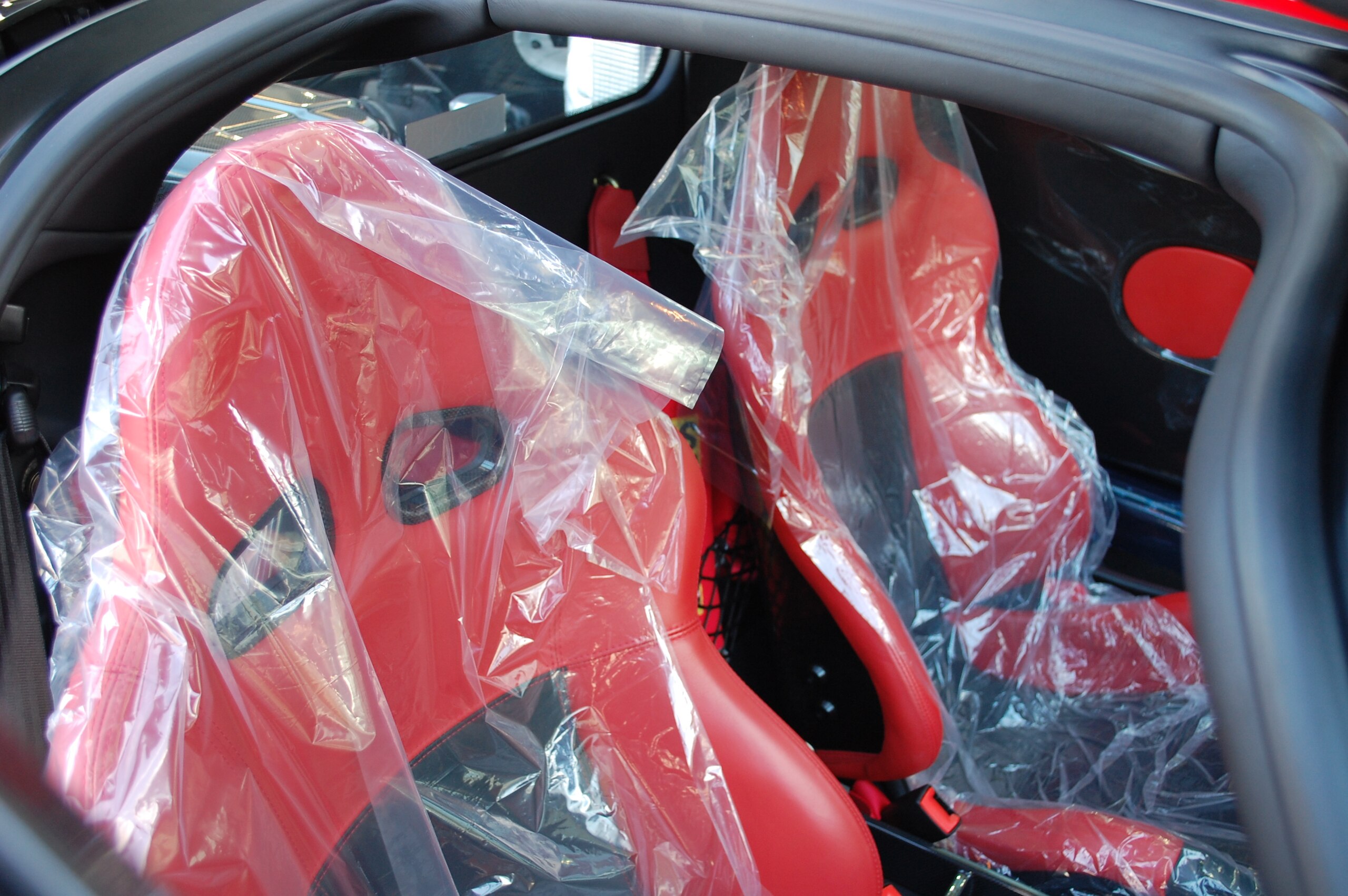 2004 Ferrari Enzo — Photo 15 / 16