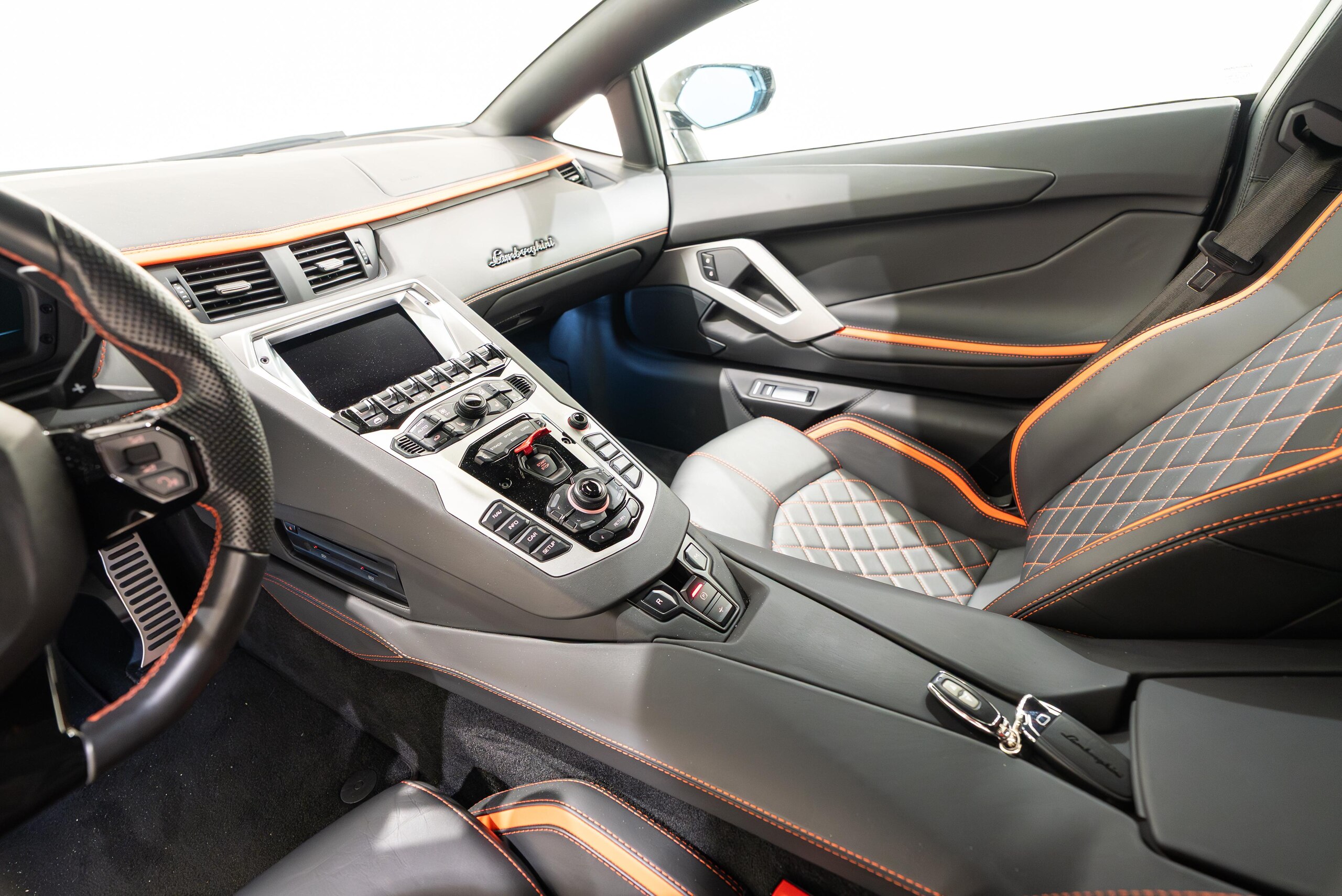 2018 Lamborghini Aventador S — Photo 19 / 26