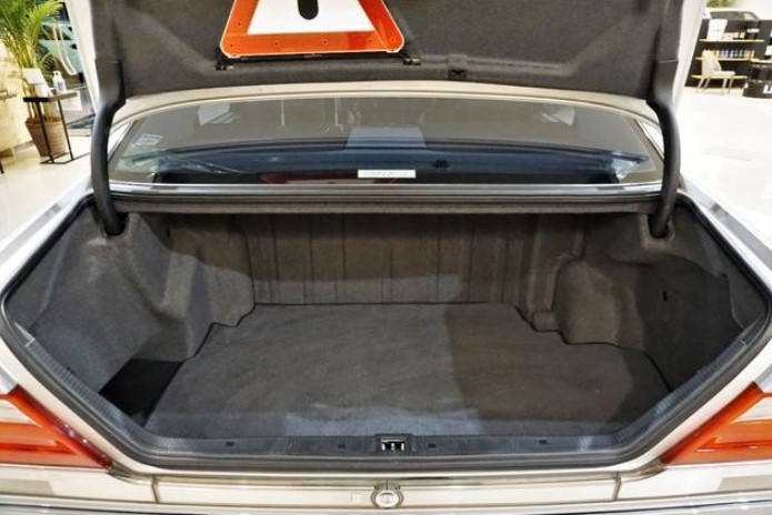 1997 Mercedes Benz S600L — Photo 17 / 29