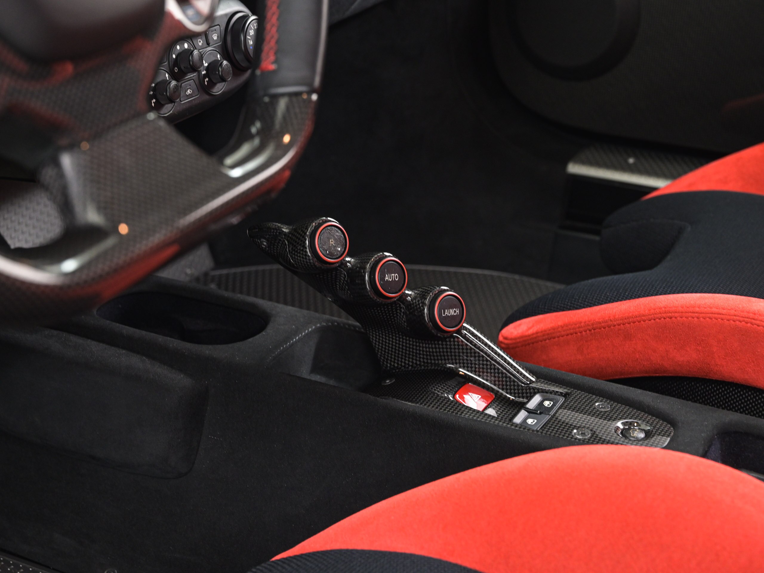2015 Ferrari 458 Speciale — Photo 12 / 17