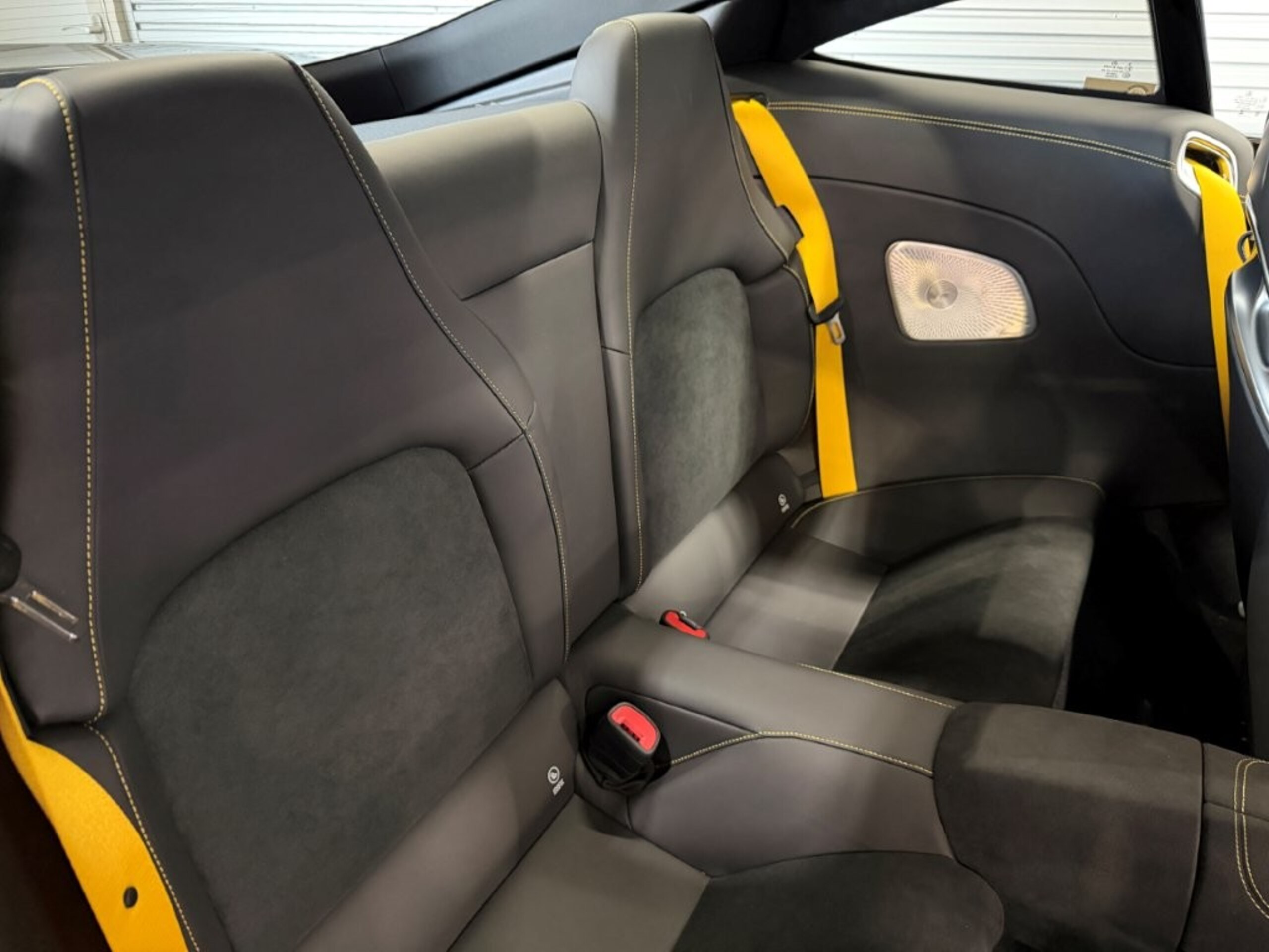 2025 Mercedes Benz AMG GT63 SE Performance — Photo 45 / 61