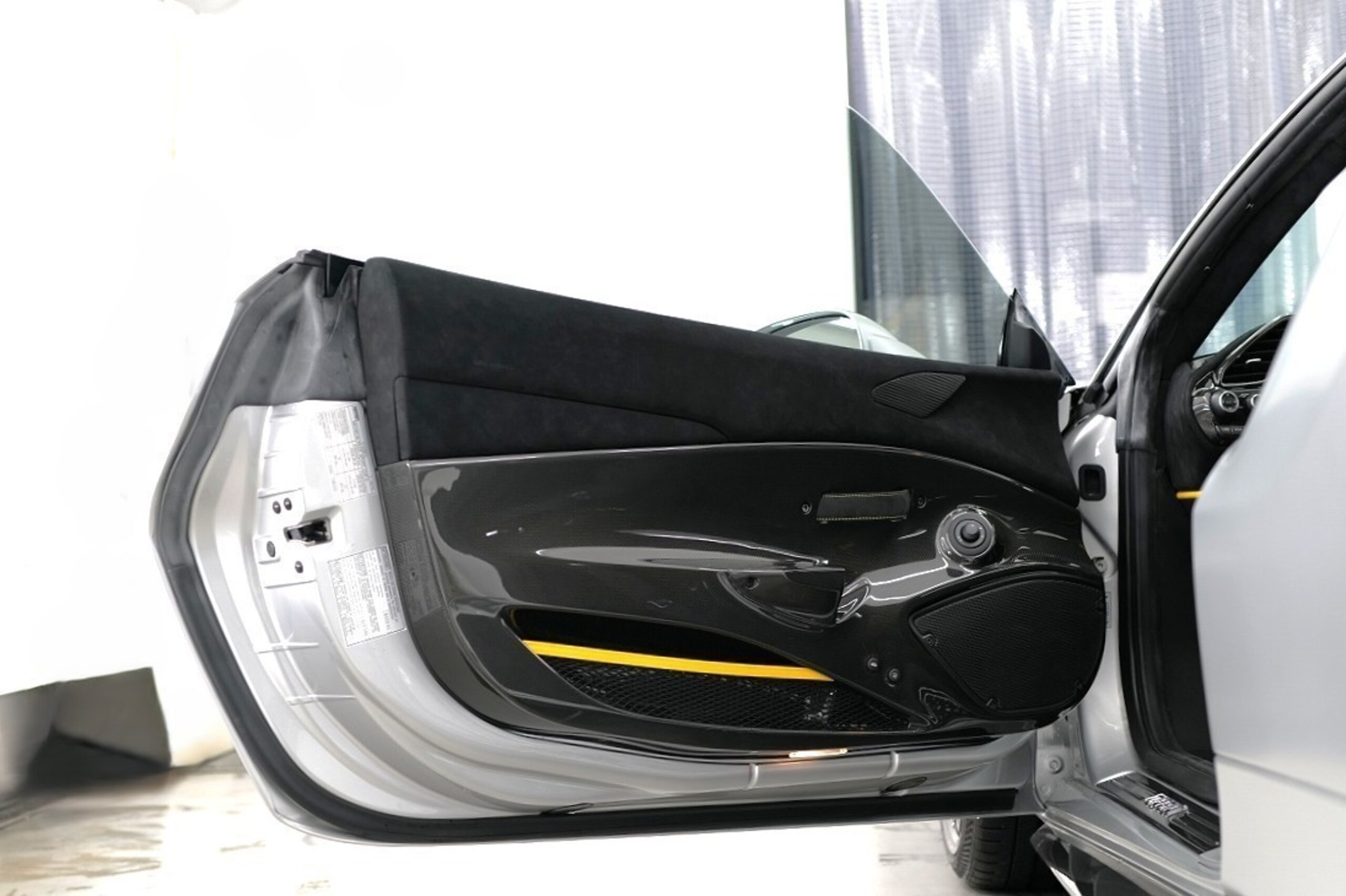 2019 Ferrari 488 Pista — Photo 6 / 21