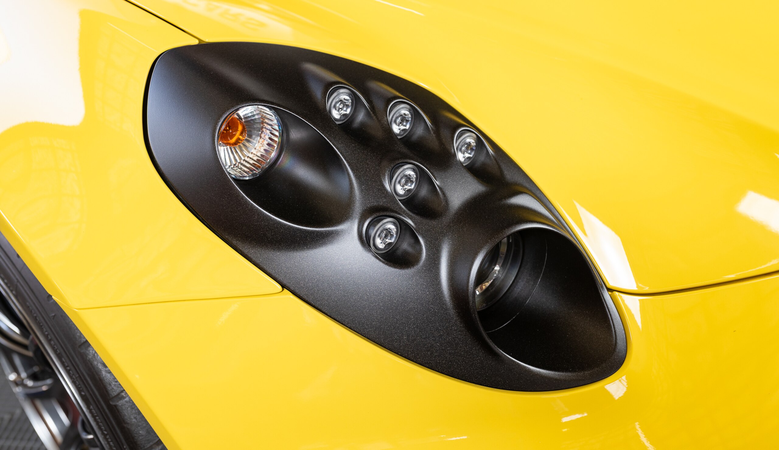 2016 Alfa Romeo 4C — Photo 13 / 17