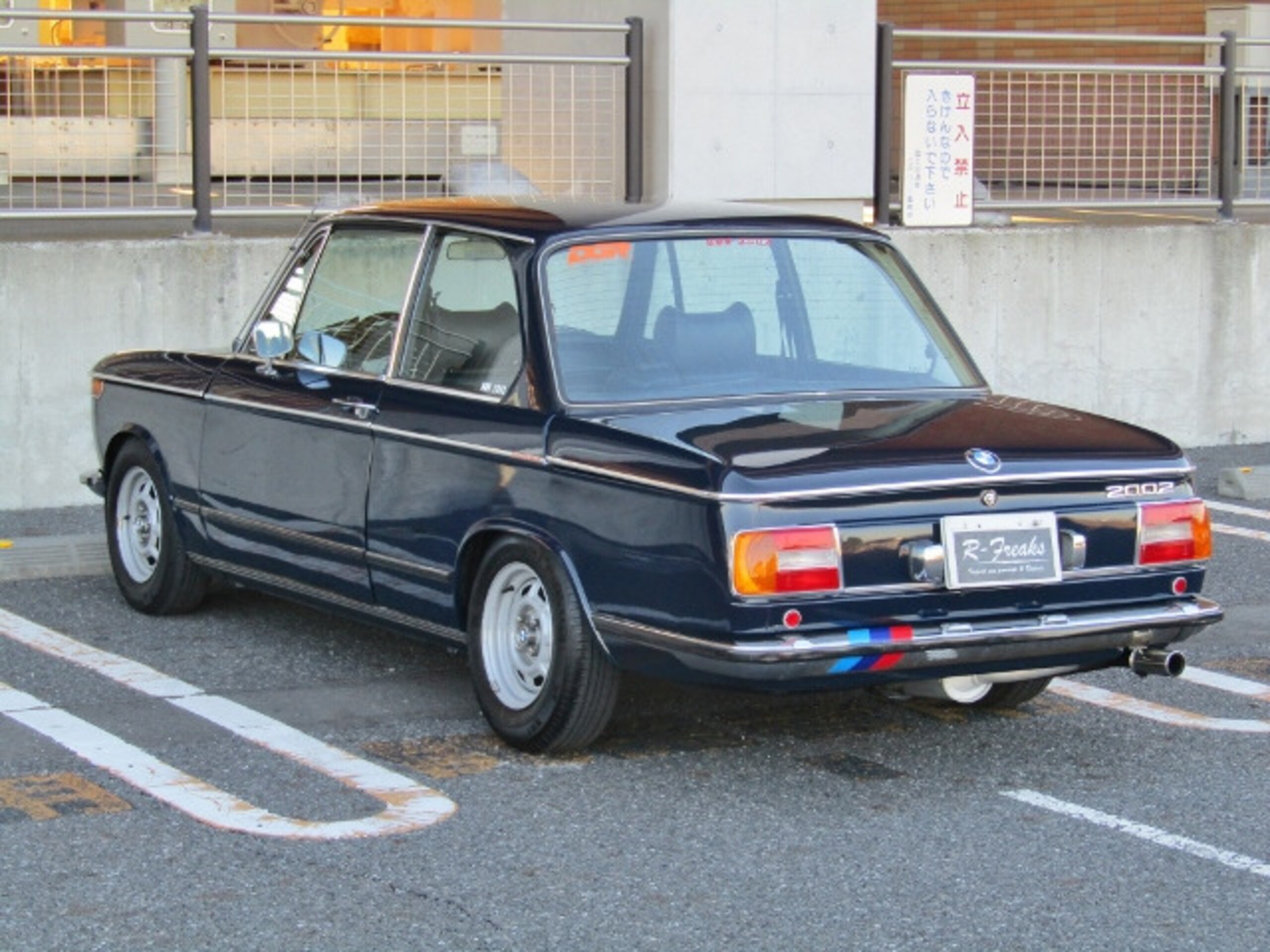 1977 BMW 2002 — Photo 6 / 15
