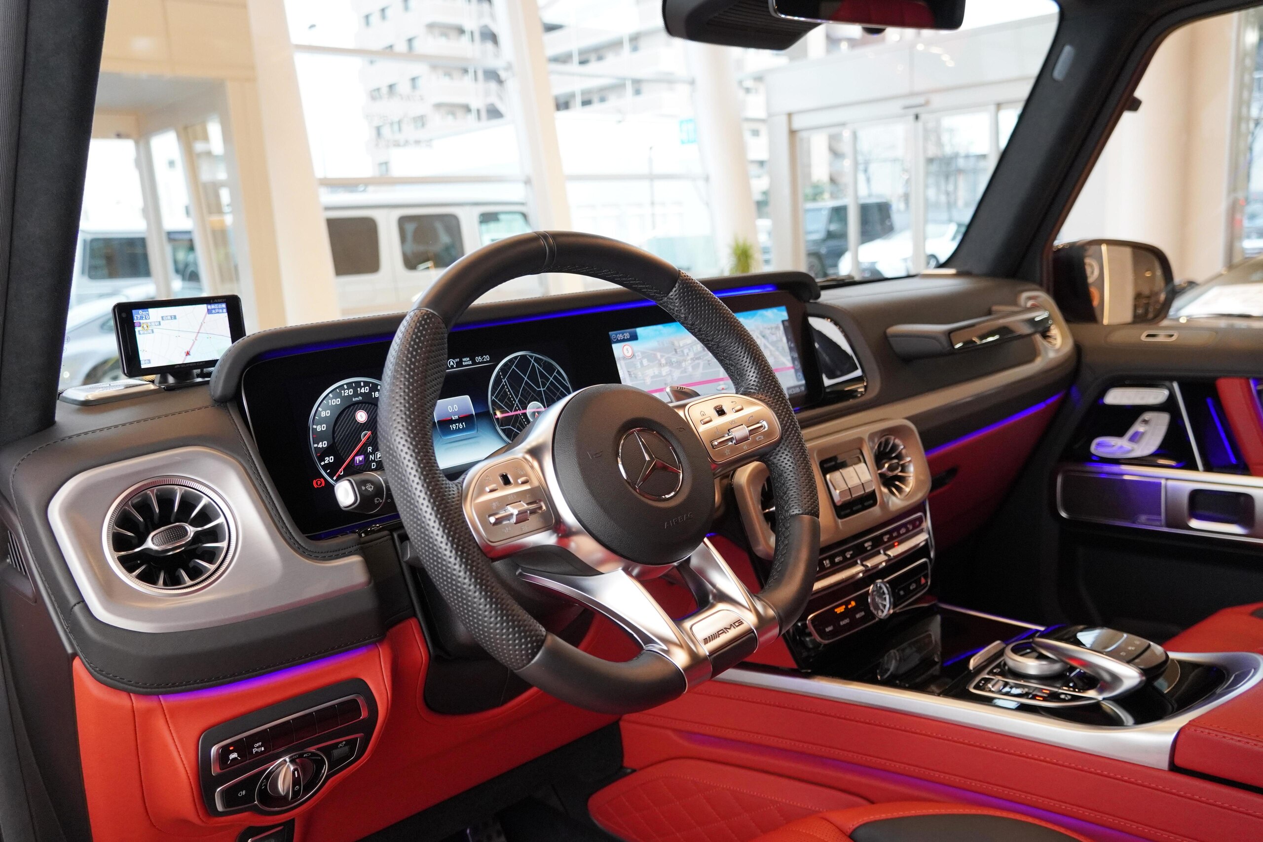 2019 Mercedes Benz G63 AMG — Photo 17 / 41