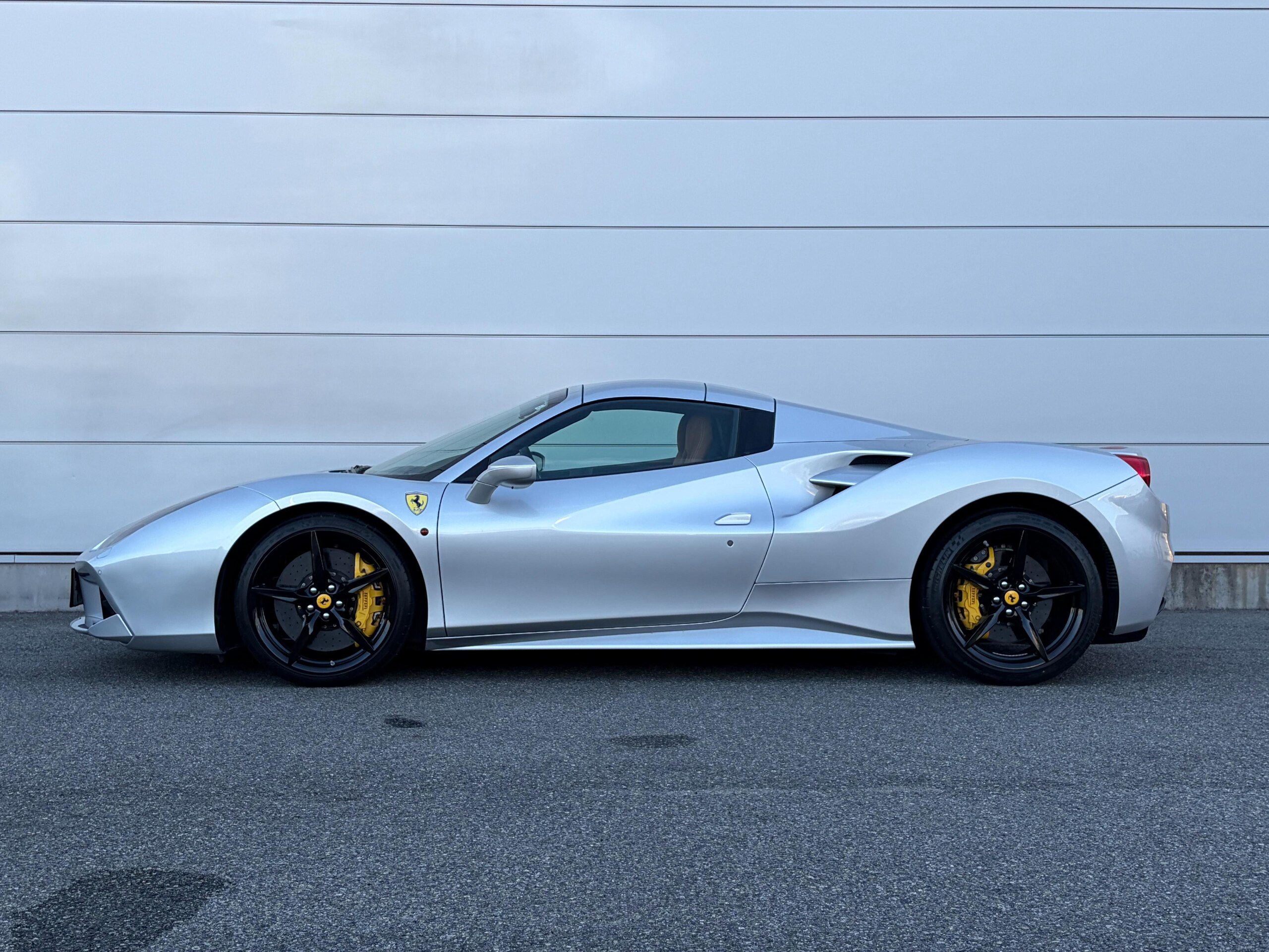 2018 Ferrari 488 Spider — Photo 12 / 26