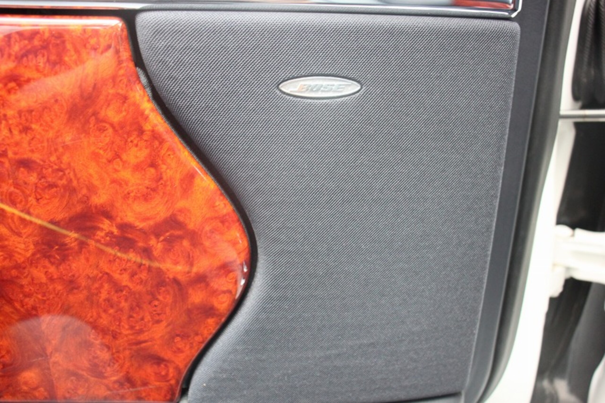 2005 Mercedes Benz Maybach 57 — Photo 9 / 33