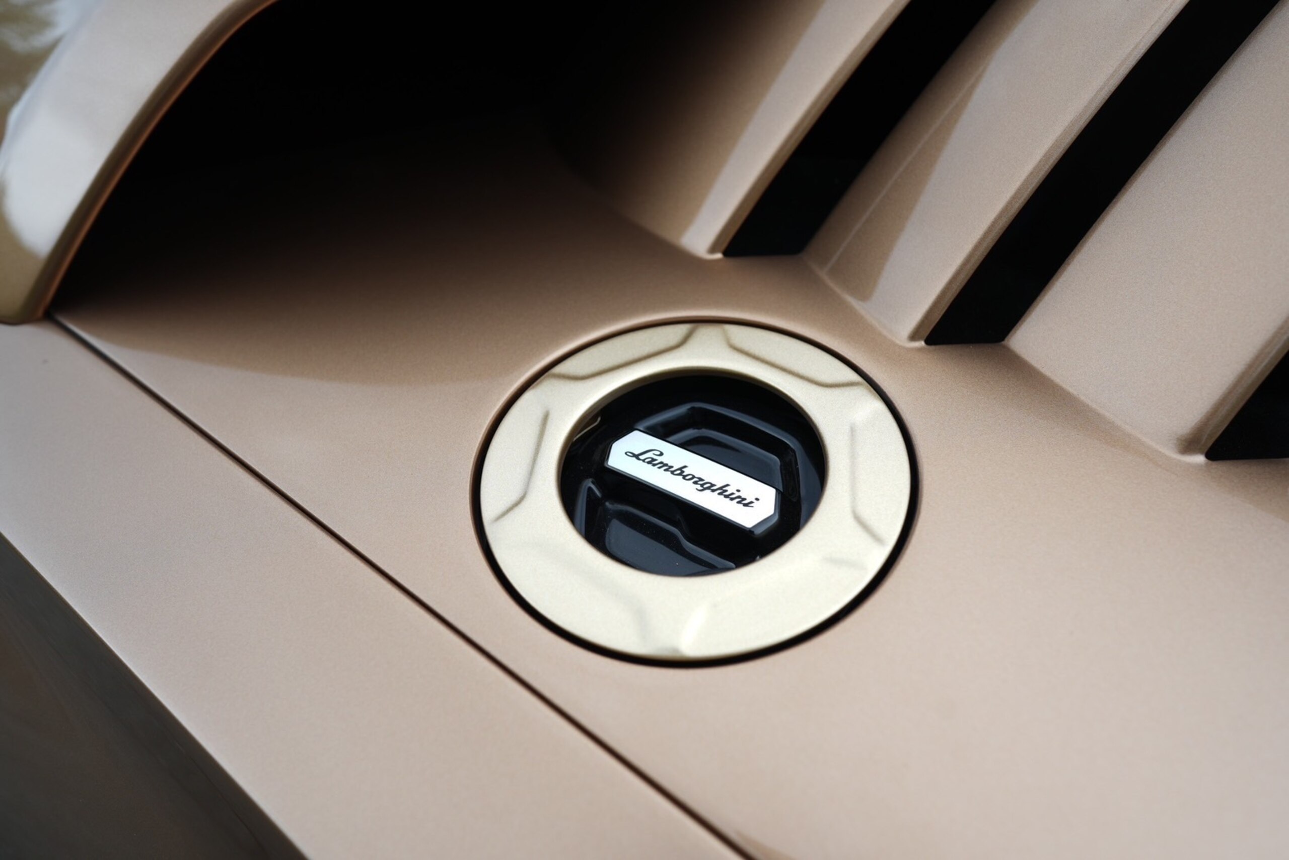 2022 Lamborghini Countach LPI 800-4 — Photo 14 / 28