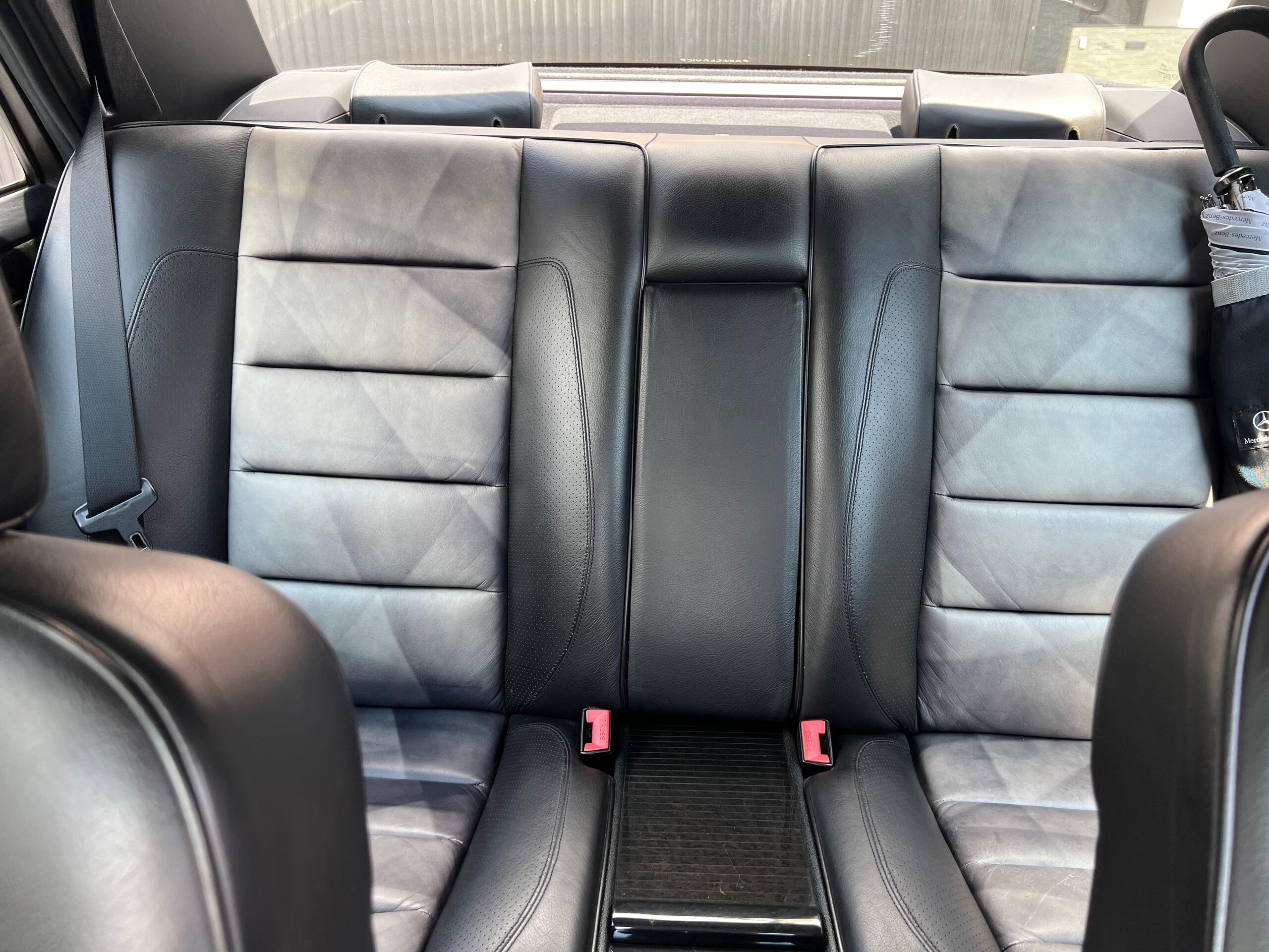 1995 Mercedes Benz E500 Limited — Photo 16 / 18