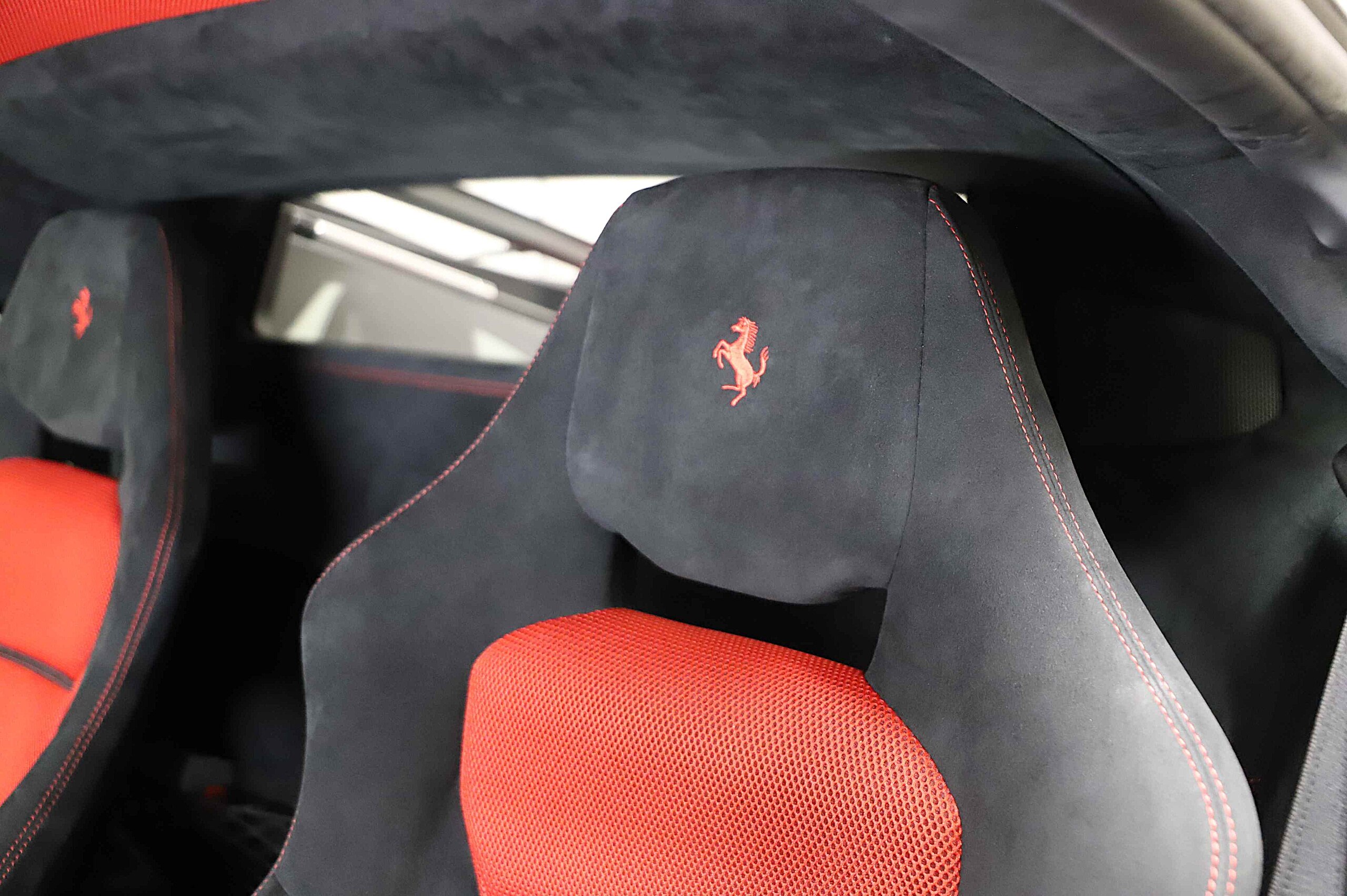 2015 Ferrari 458 Speciale — Photo 12 / 25