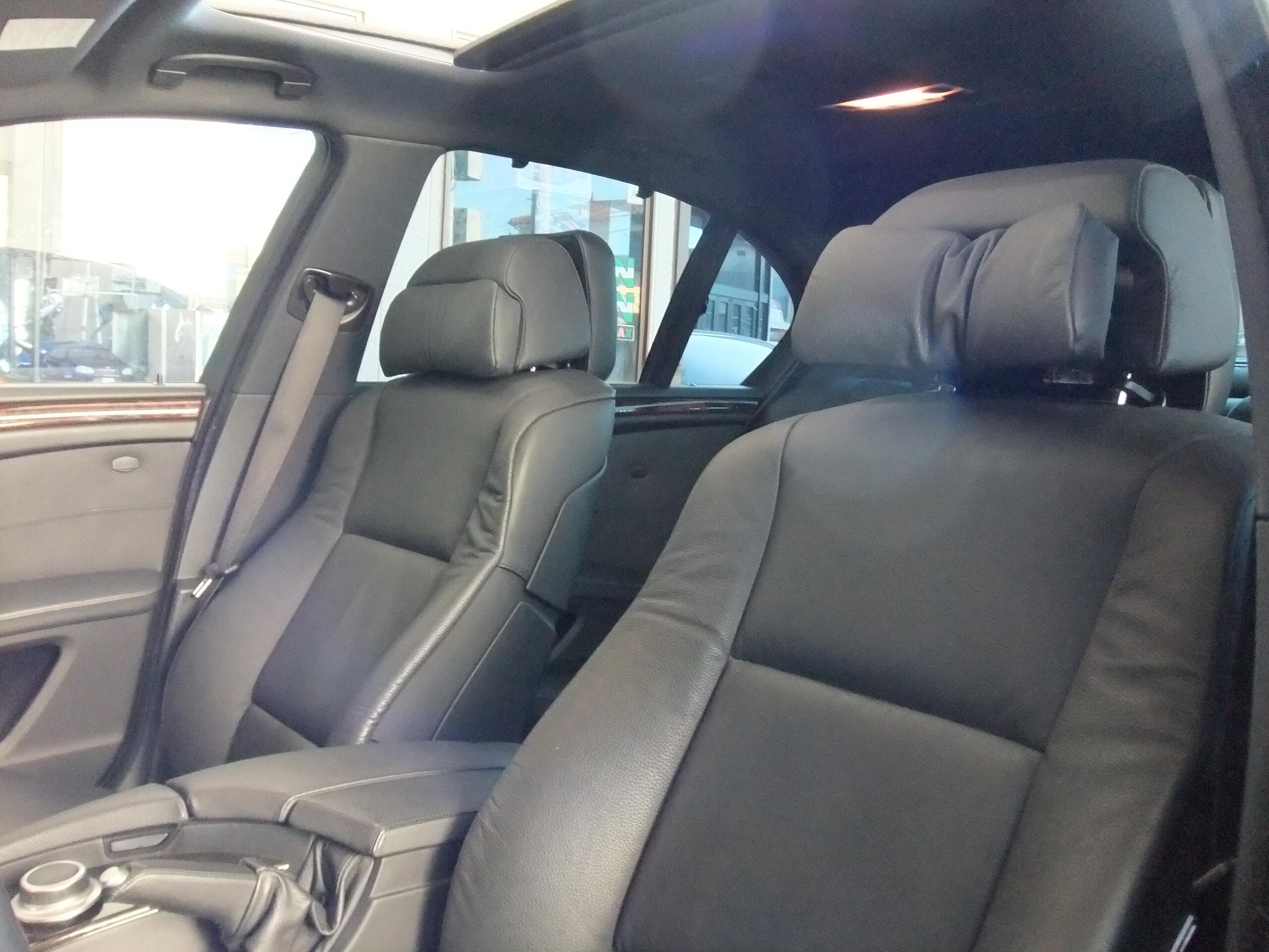 2007 BMW 550i M Sport — Photo 14 / 15