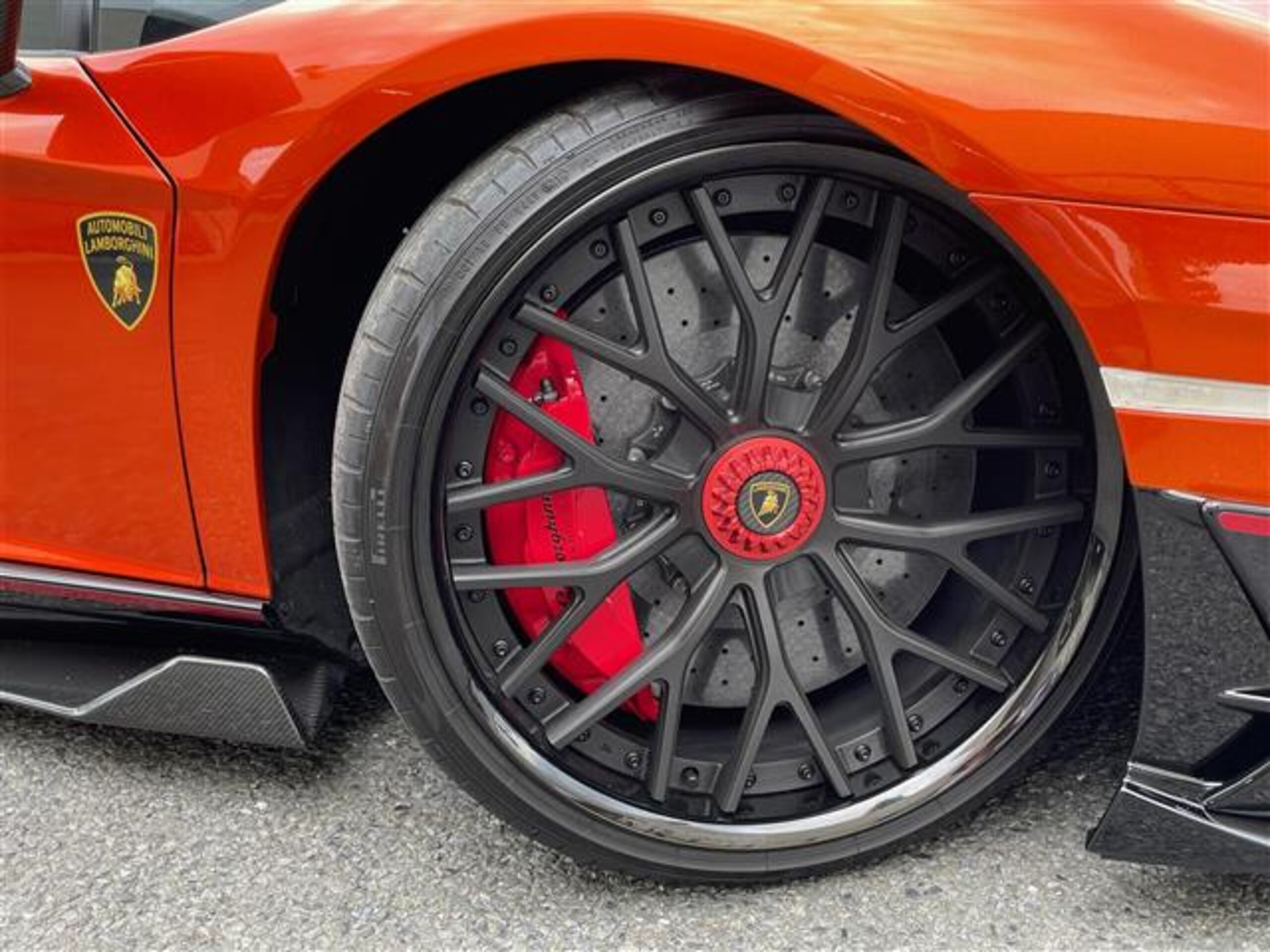 2019 Lamborghini Aventador SVJ — Photo 19 / 20