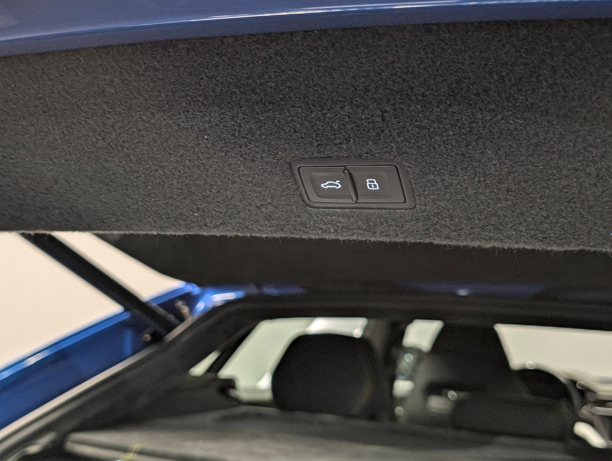 2019 Lamborghini Urus — Photo 21 / 21