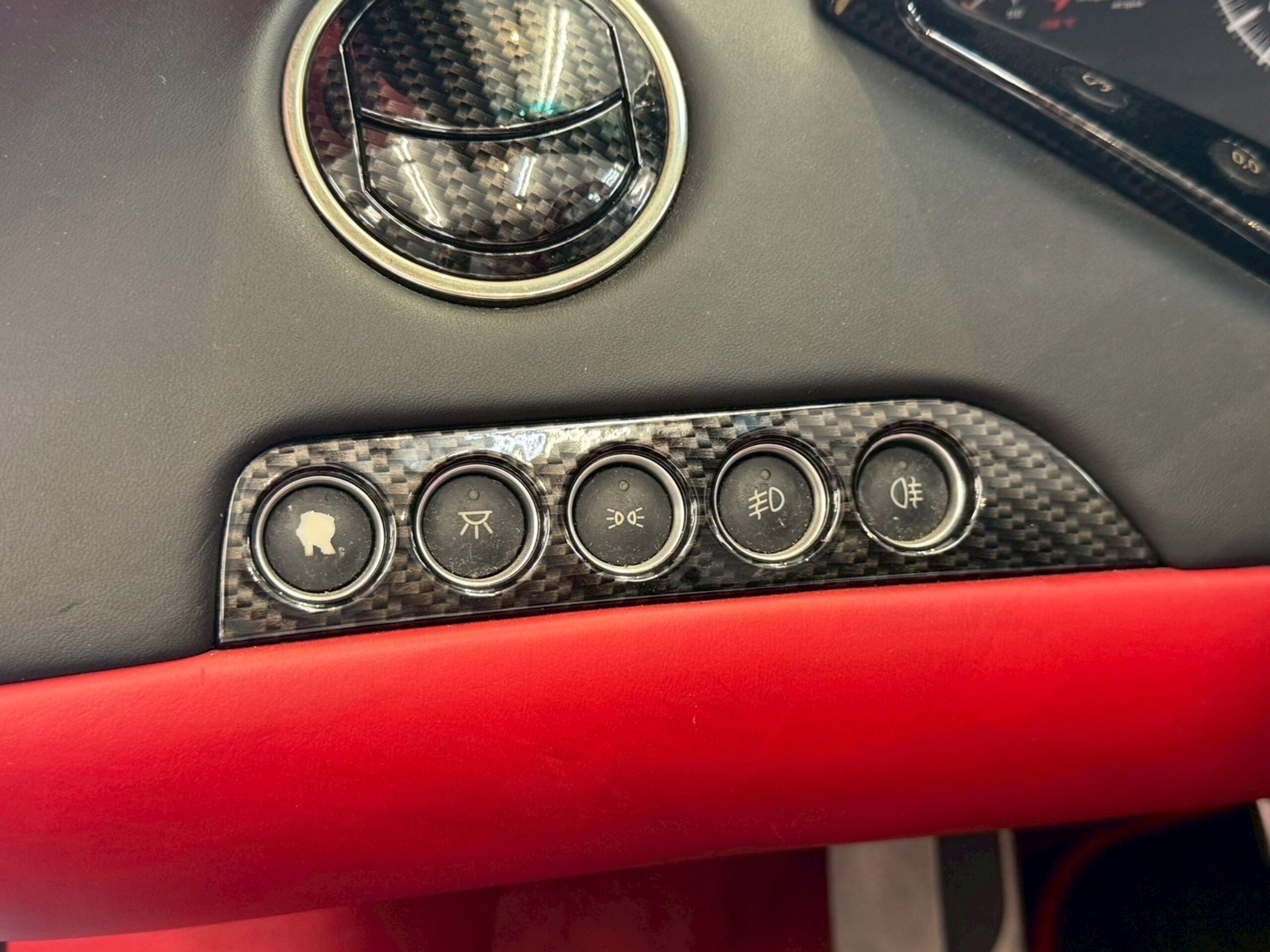 2007 Lamborghini Murcielago Roadster — Photo 8 / 16