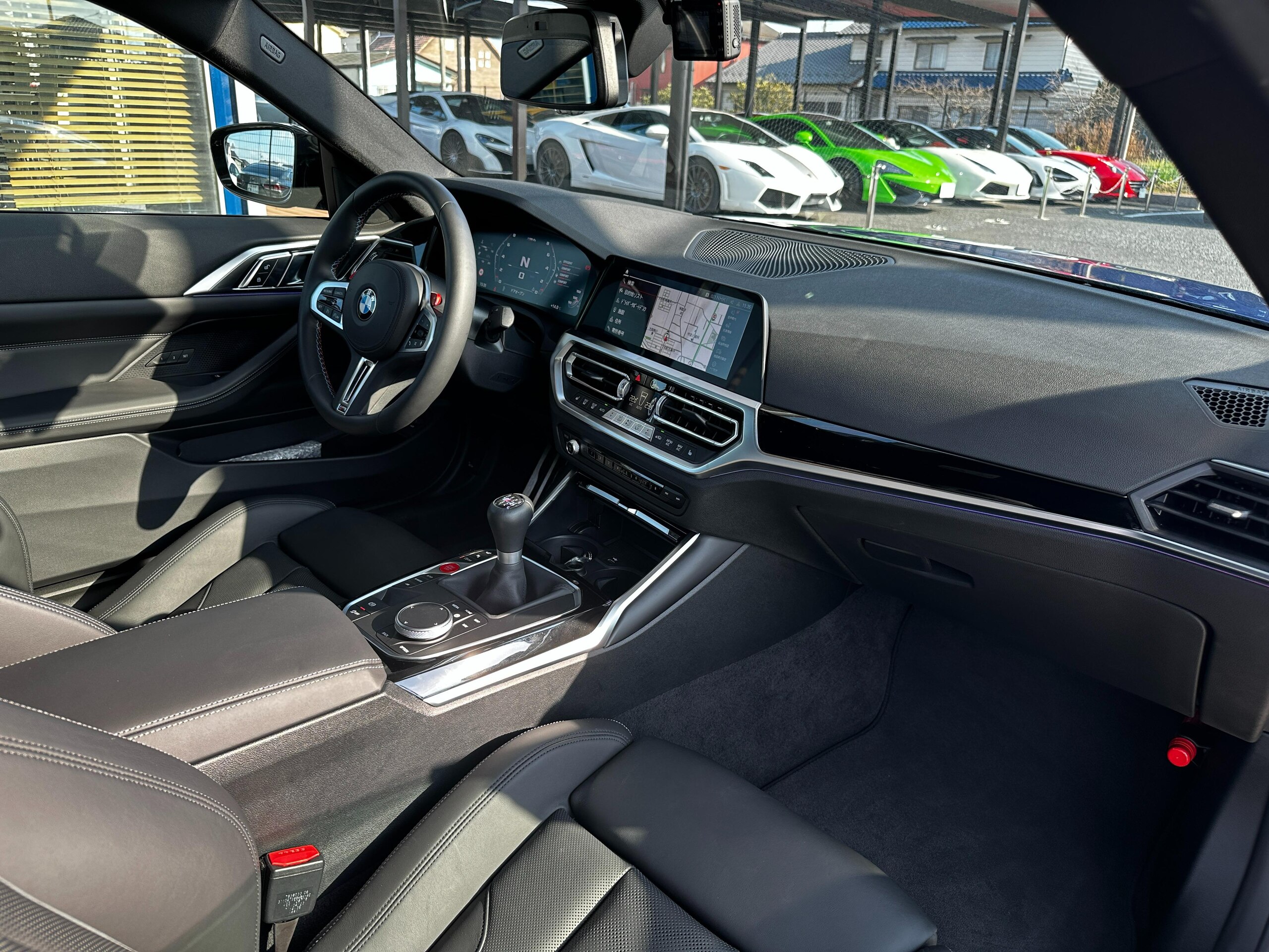 2021 BMW M4 — Photo 17 / 40