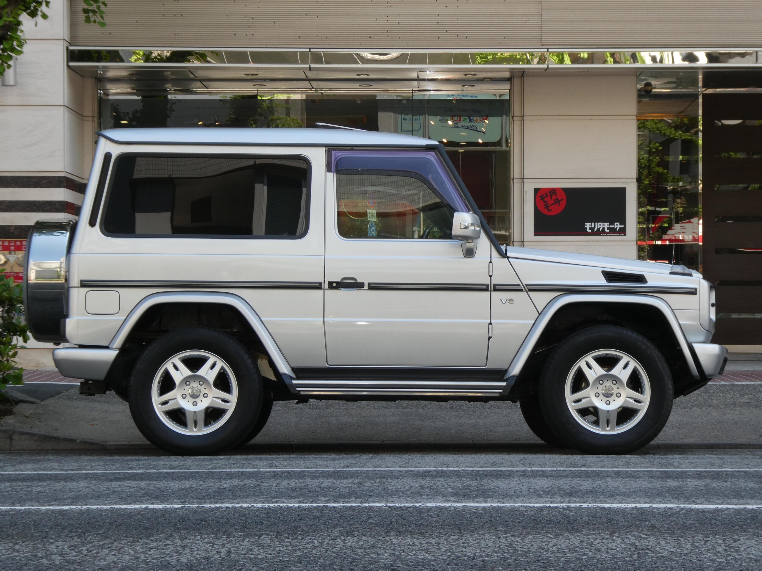 2003 Mercedes Benz G320 — Photo 6 / 28