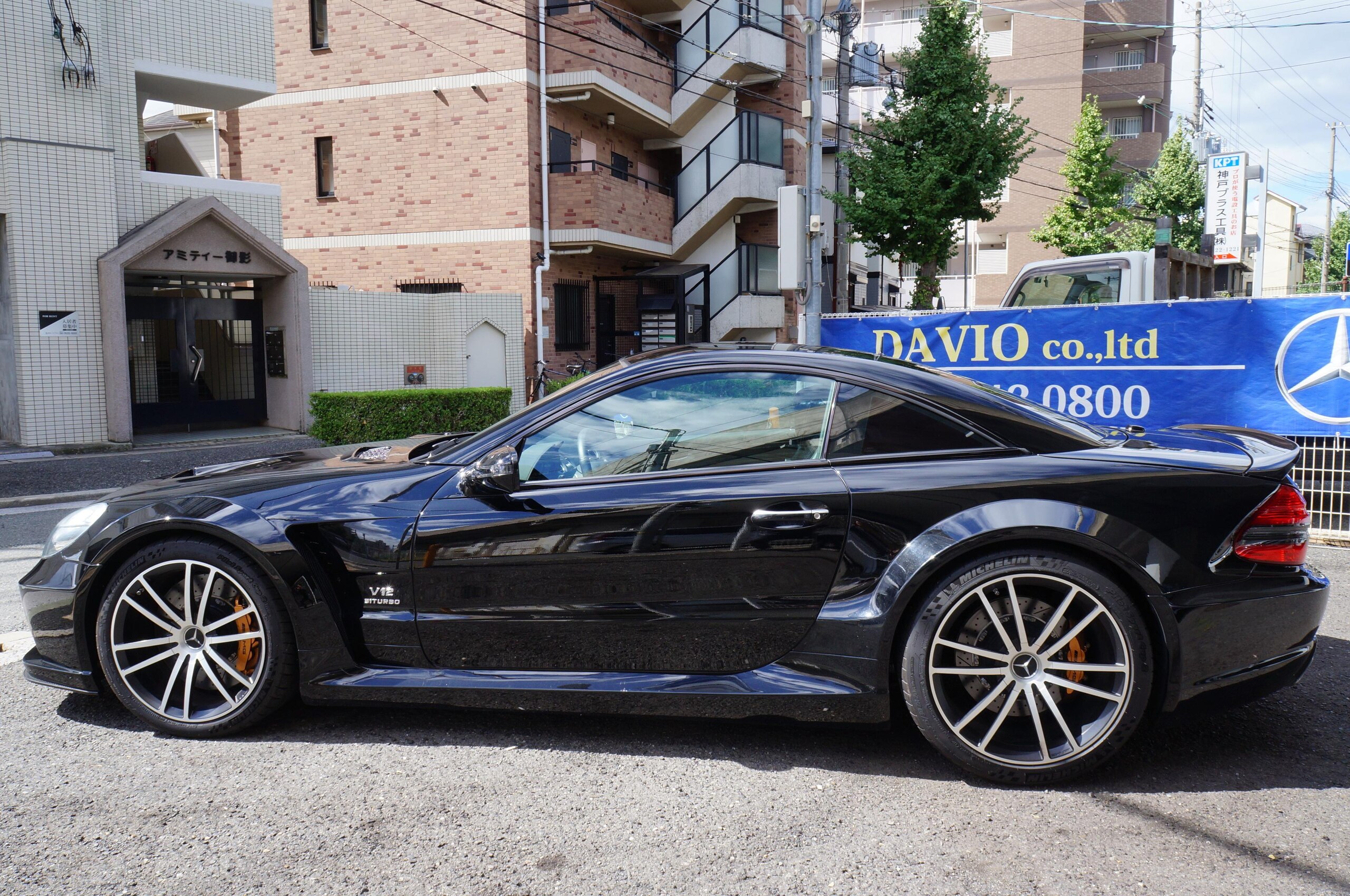 2009 Mercedes Benz SL65 AMG — Photo 6 / 23