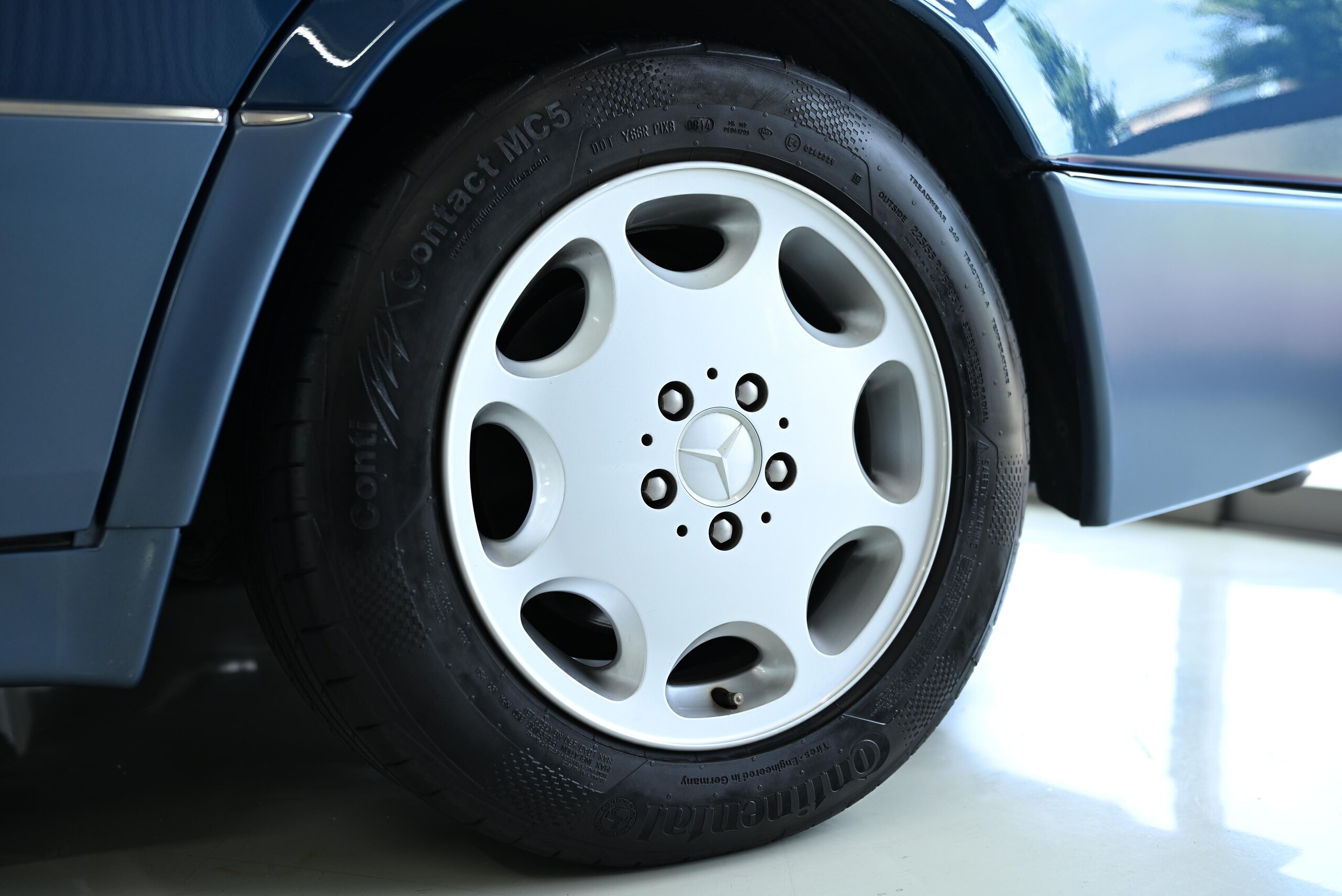 1994 Mercedes Benz E500 — Photo 32 / 74