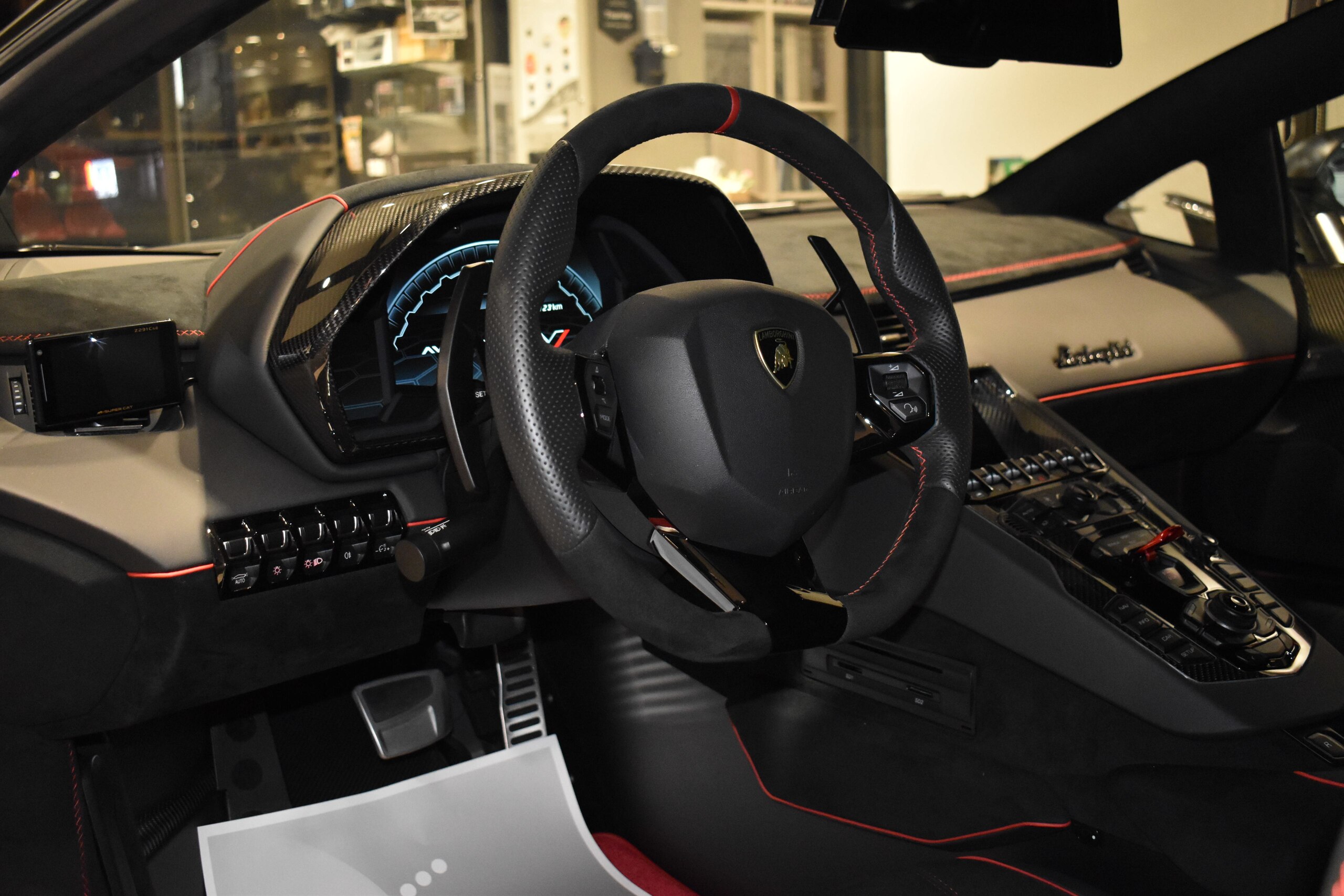 2019 Lamborghini Aventador SVJ — Photo 8 / 16