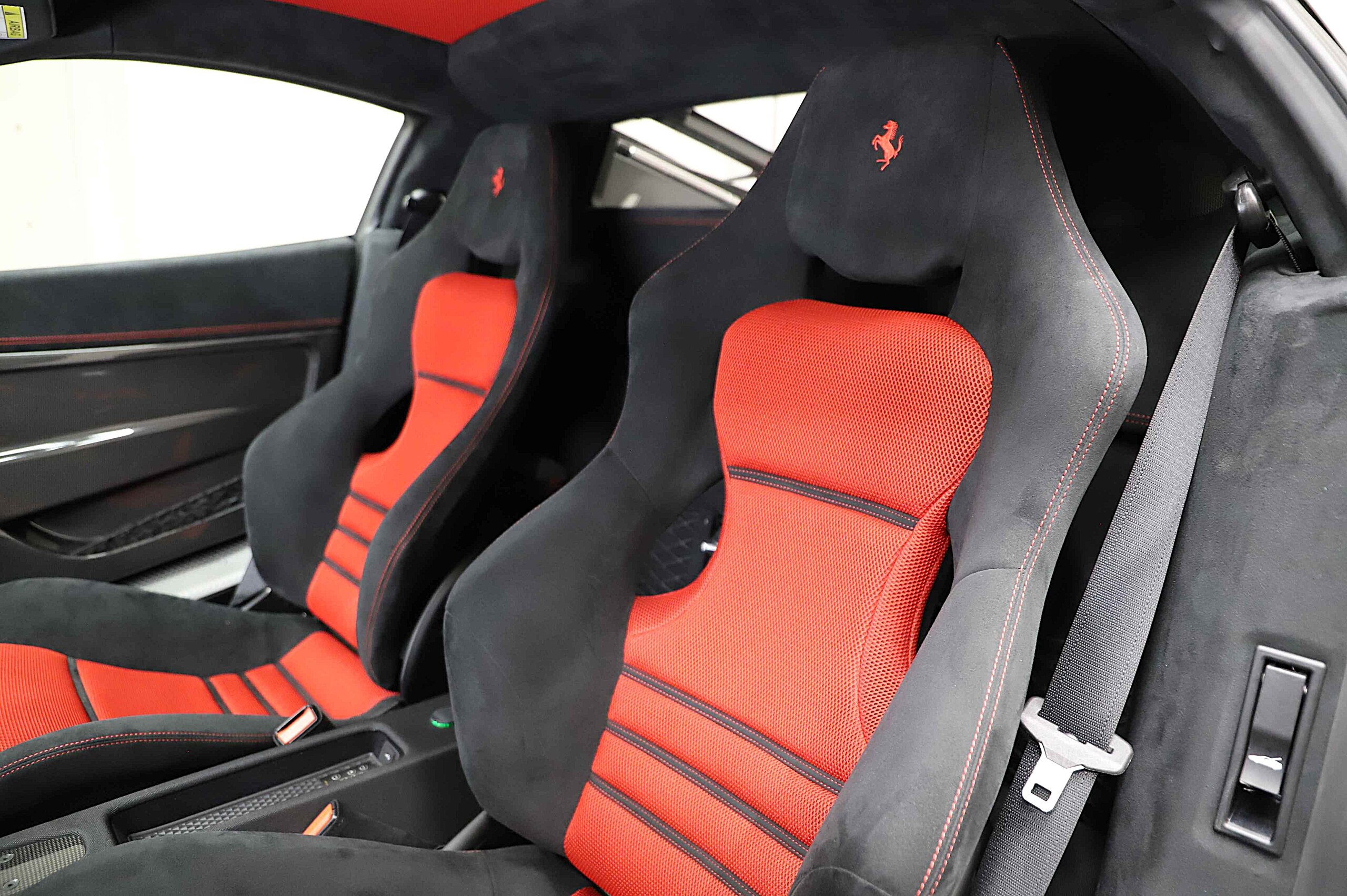 2015 Ferrari 458 Speciale — Photo 6 / 25