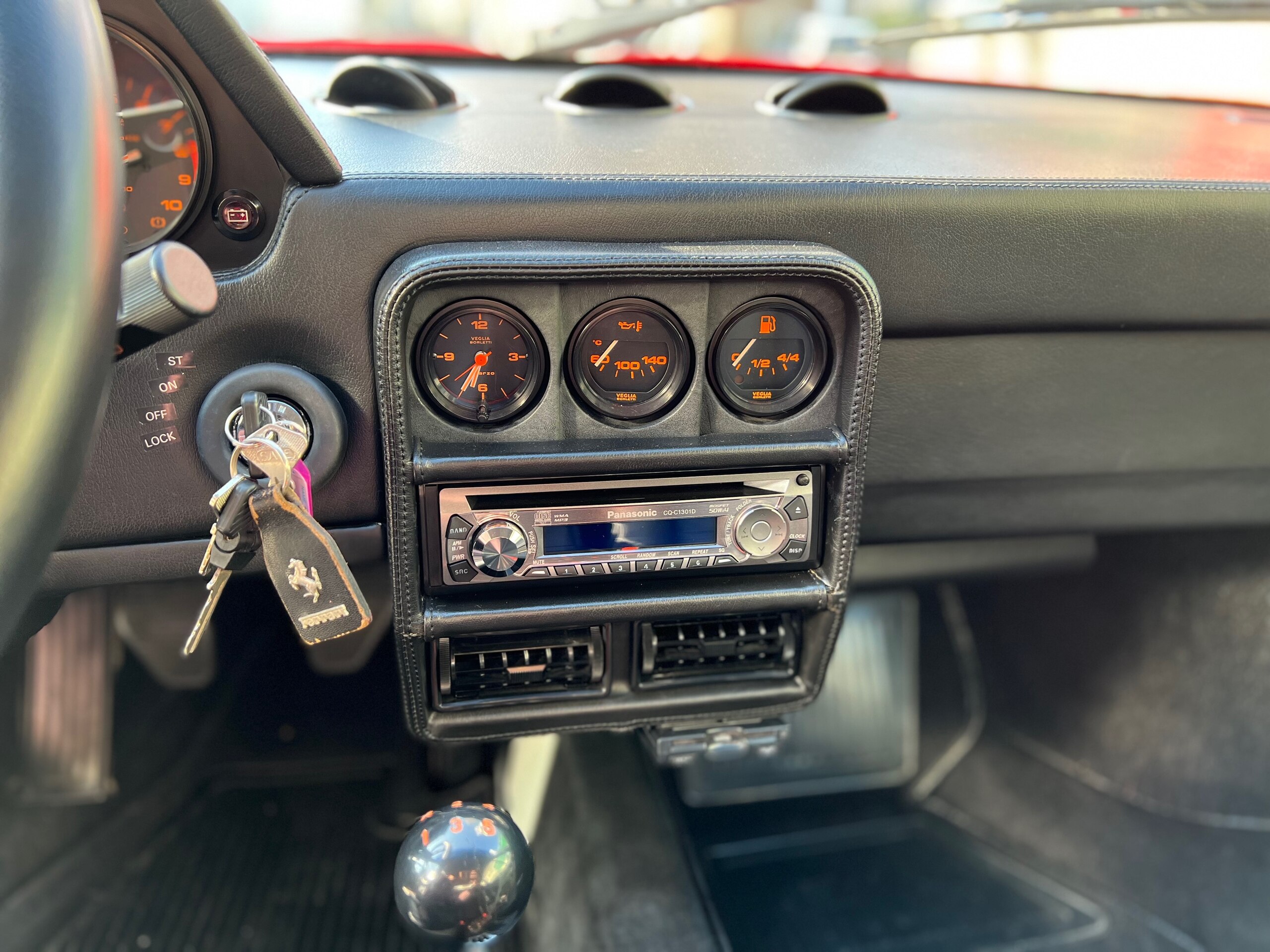 0 Ferrari 328 GTB — Photo 12 / 18
