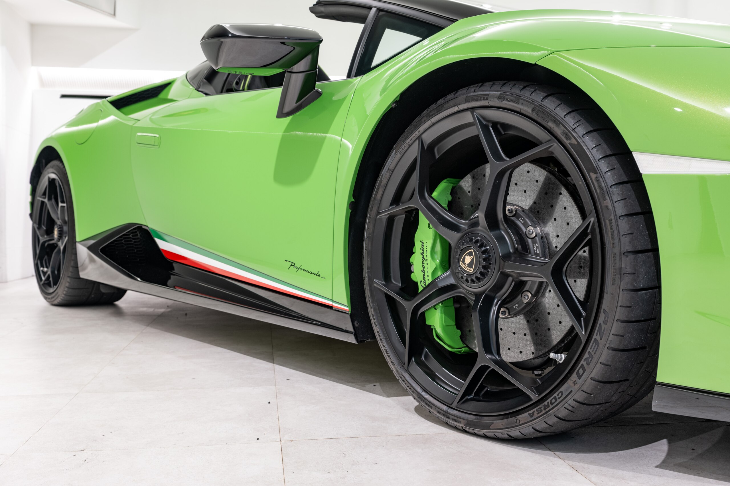 2019 Lamborghini Huracán Spyder Performante — Photo 21 / 25