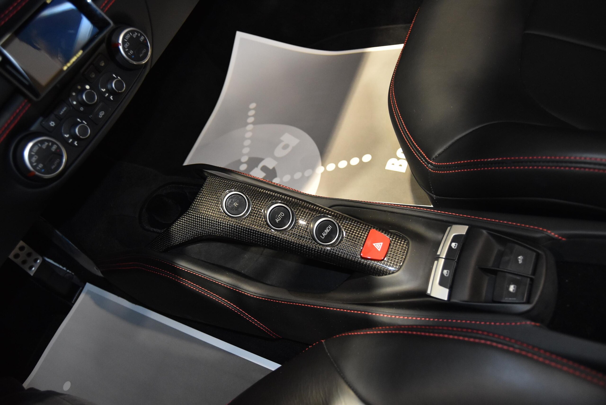 2017 Ferrari 488 Spider — Photo 8 / 35