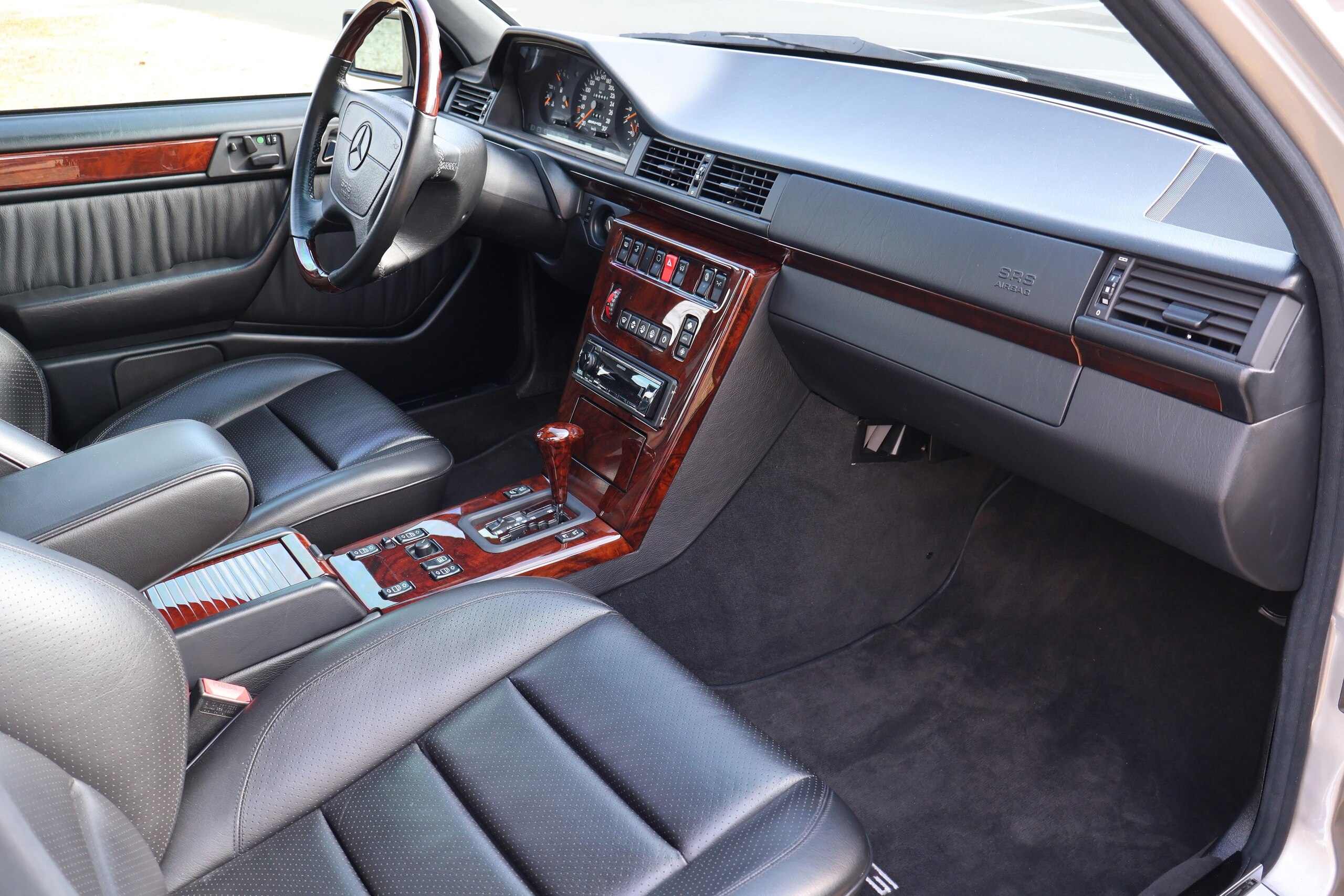 1995 Mercedes Benz E60 AMG — Photo 16 / 20