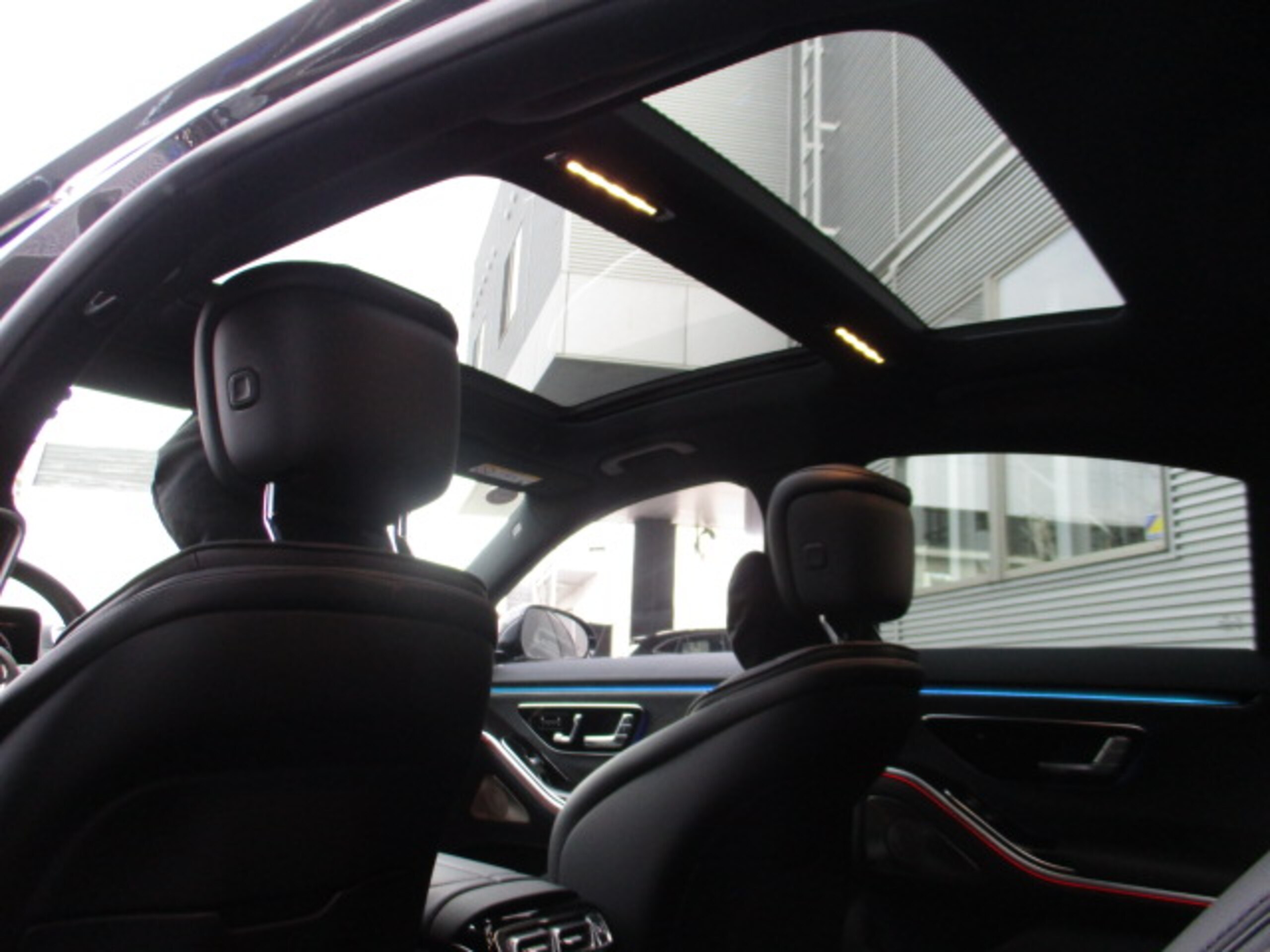 2021 Mercedes Benz S500 4Matic AMG Line — Photo 13 / 15