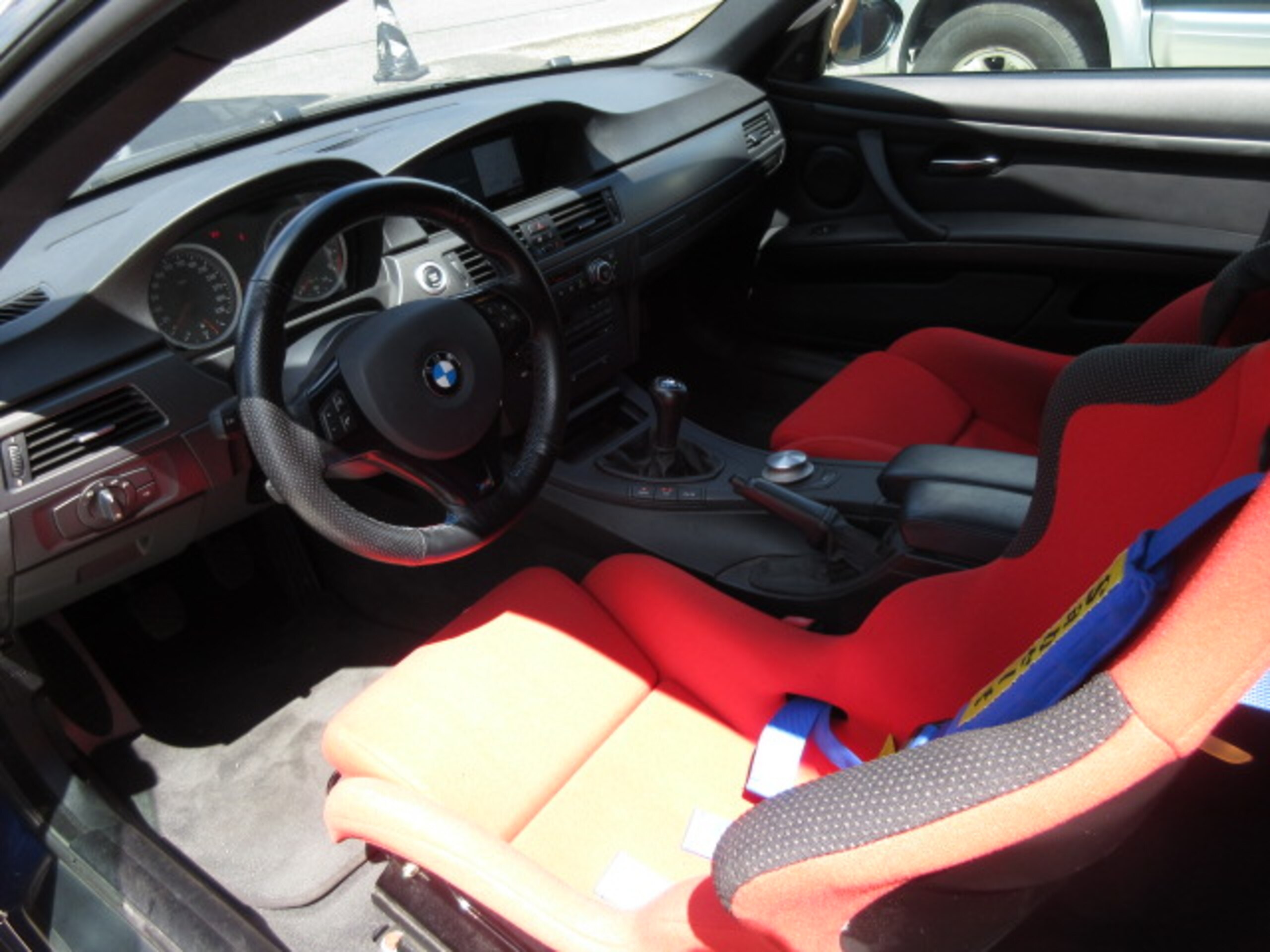 2007 BMW M3 Coupe — Photo 7 / 13