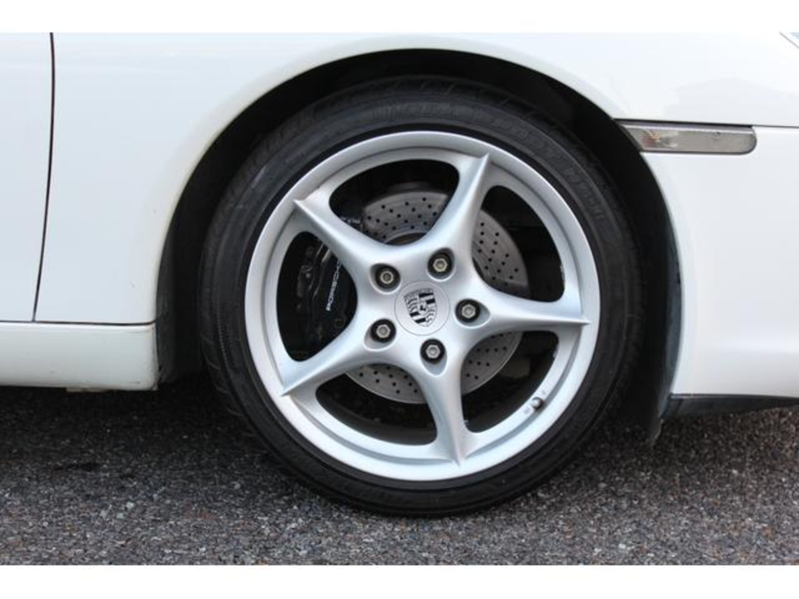 2004 Porsche 911 Carrera — Photo 8 / 20