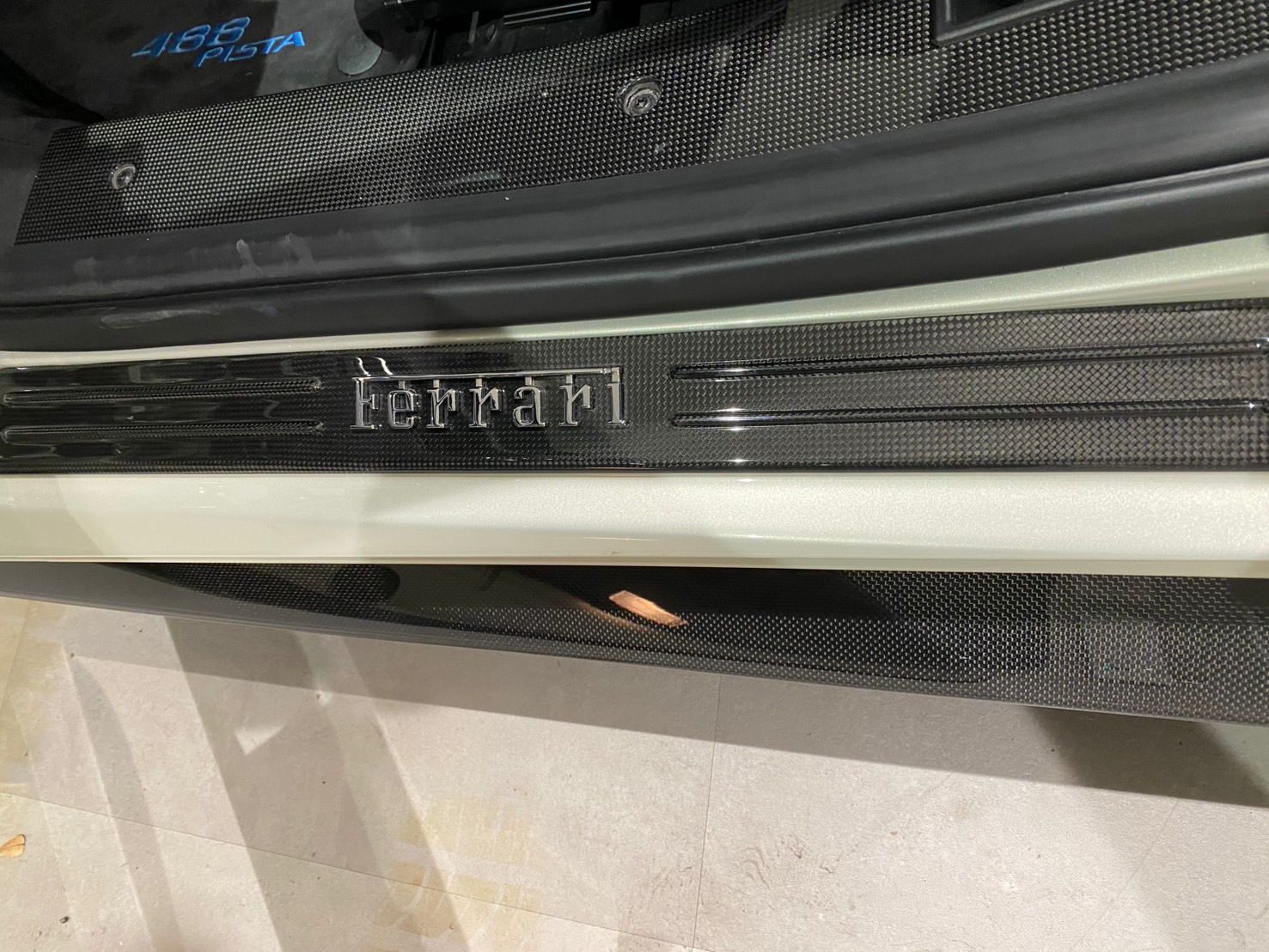 2019 Ferrari 488 Pista — Photo 15 / 24