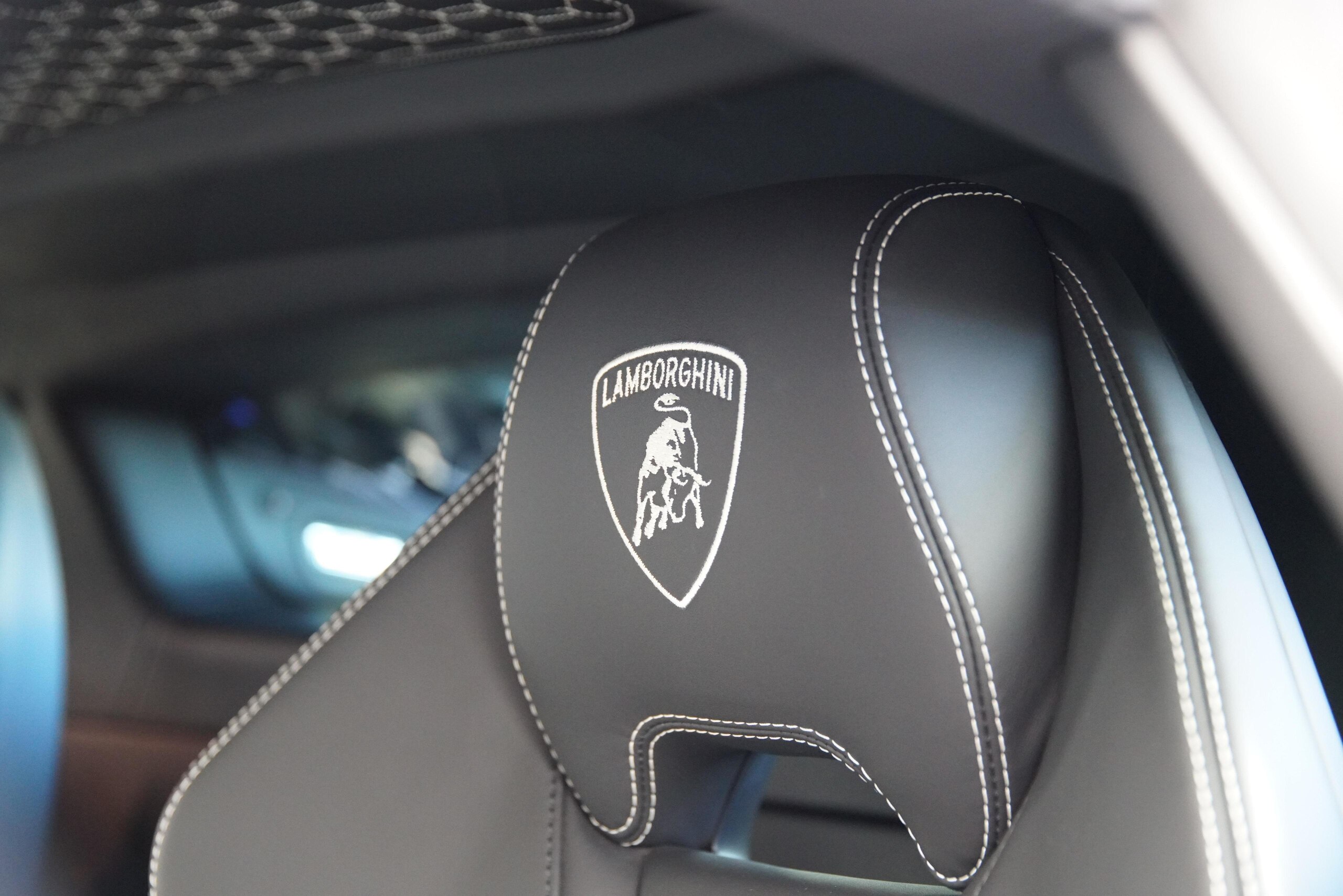 2020 Lamborghini Huracán EVO — Photo 9 / 28