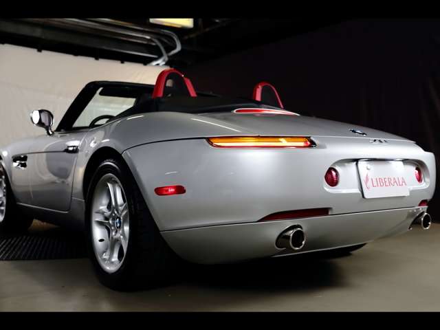 2000 BMW Z8 — Photo 6 / 19