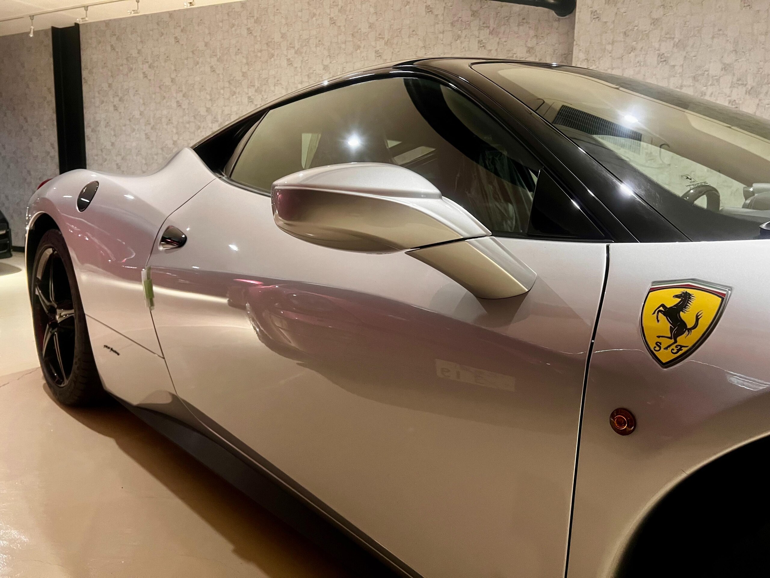2012 Ferrari 458 Italia F1 DCT — Photo 9 / 25