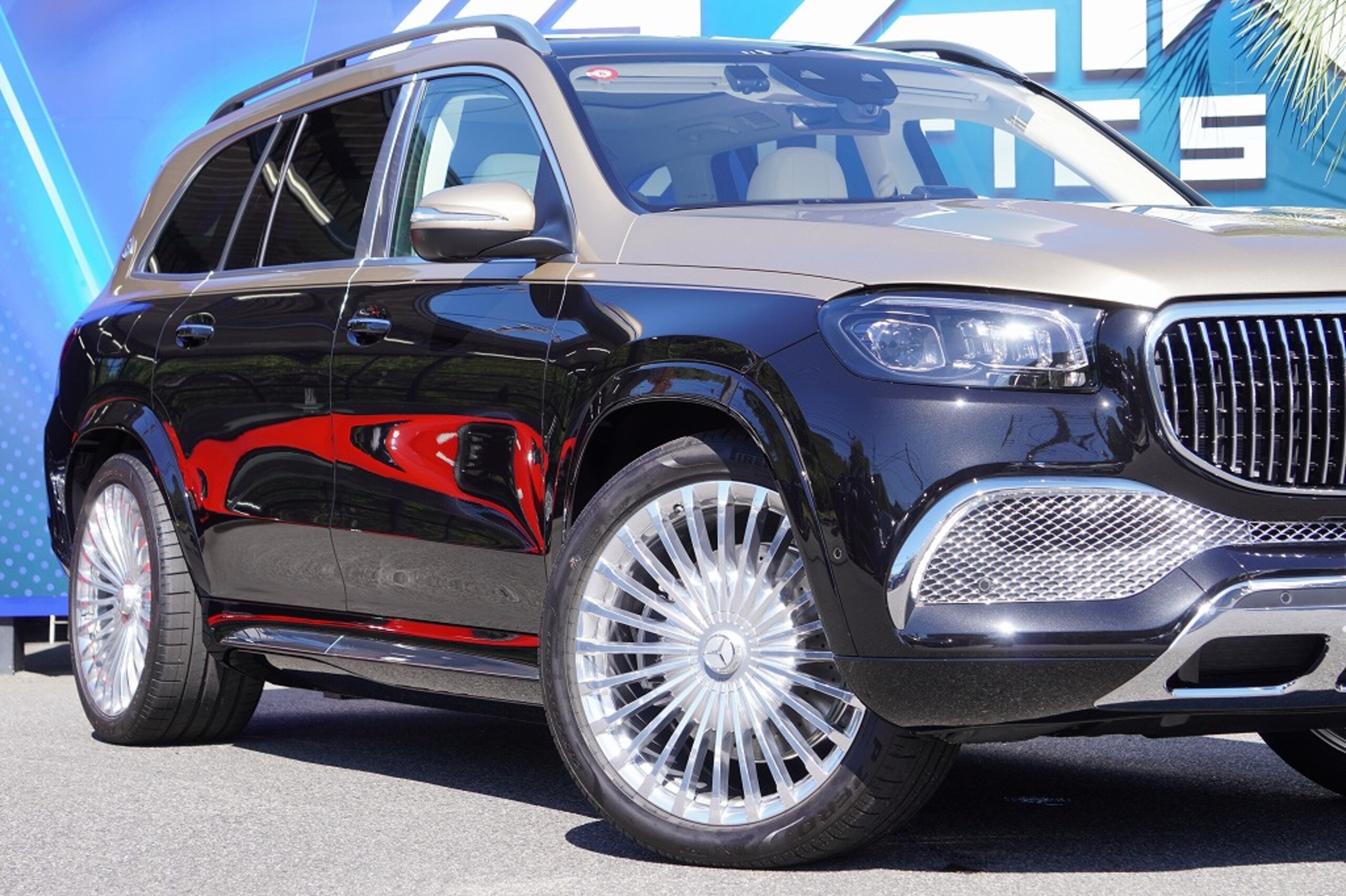 2023 Mercedes Benz Maybach GLS 600 4Matic — Photo 22 / 35