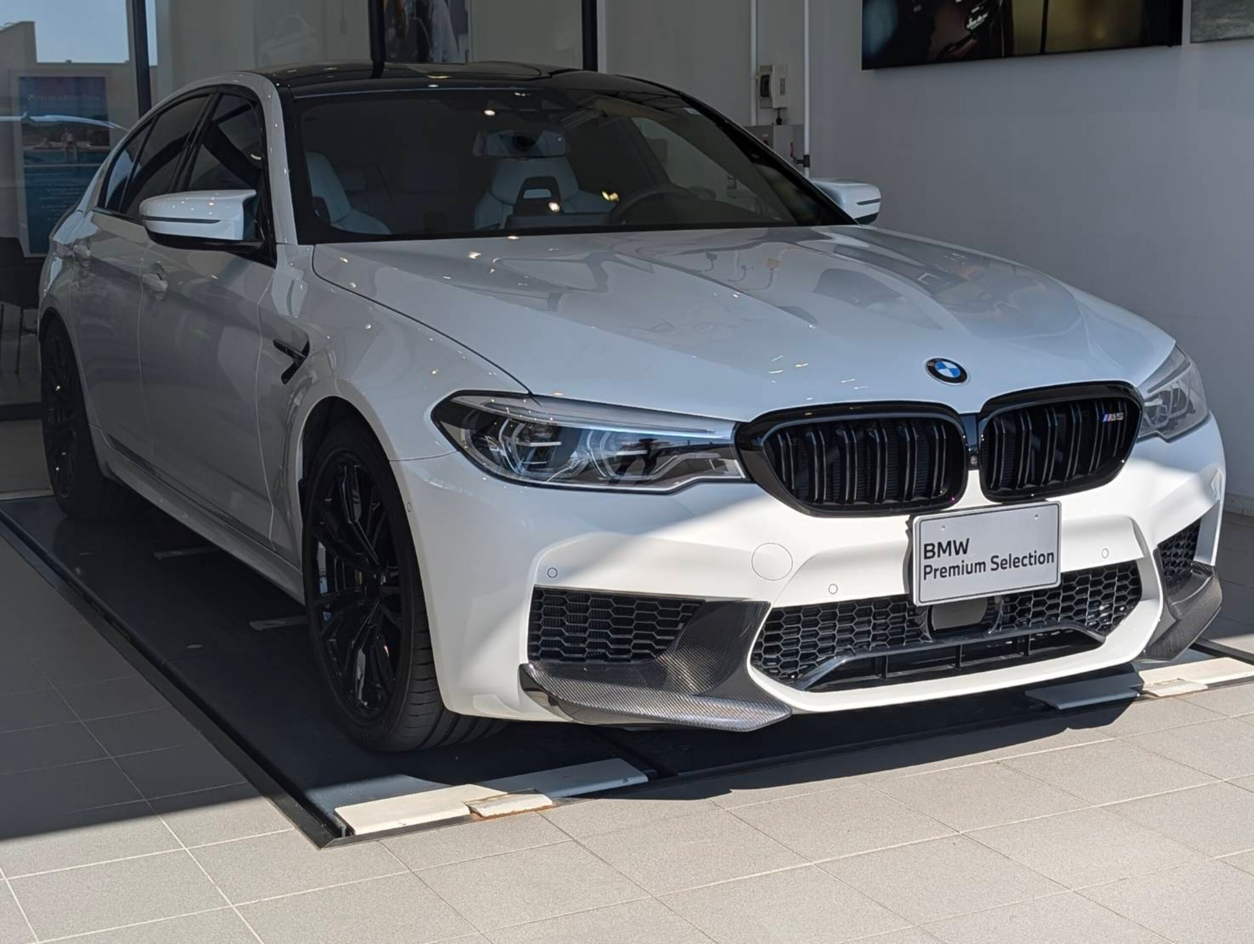 2018 BMW M5 WBSJF01040G967213 for sale in Japan