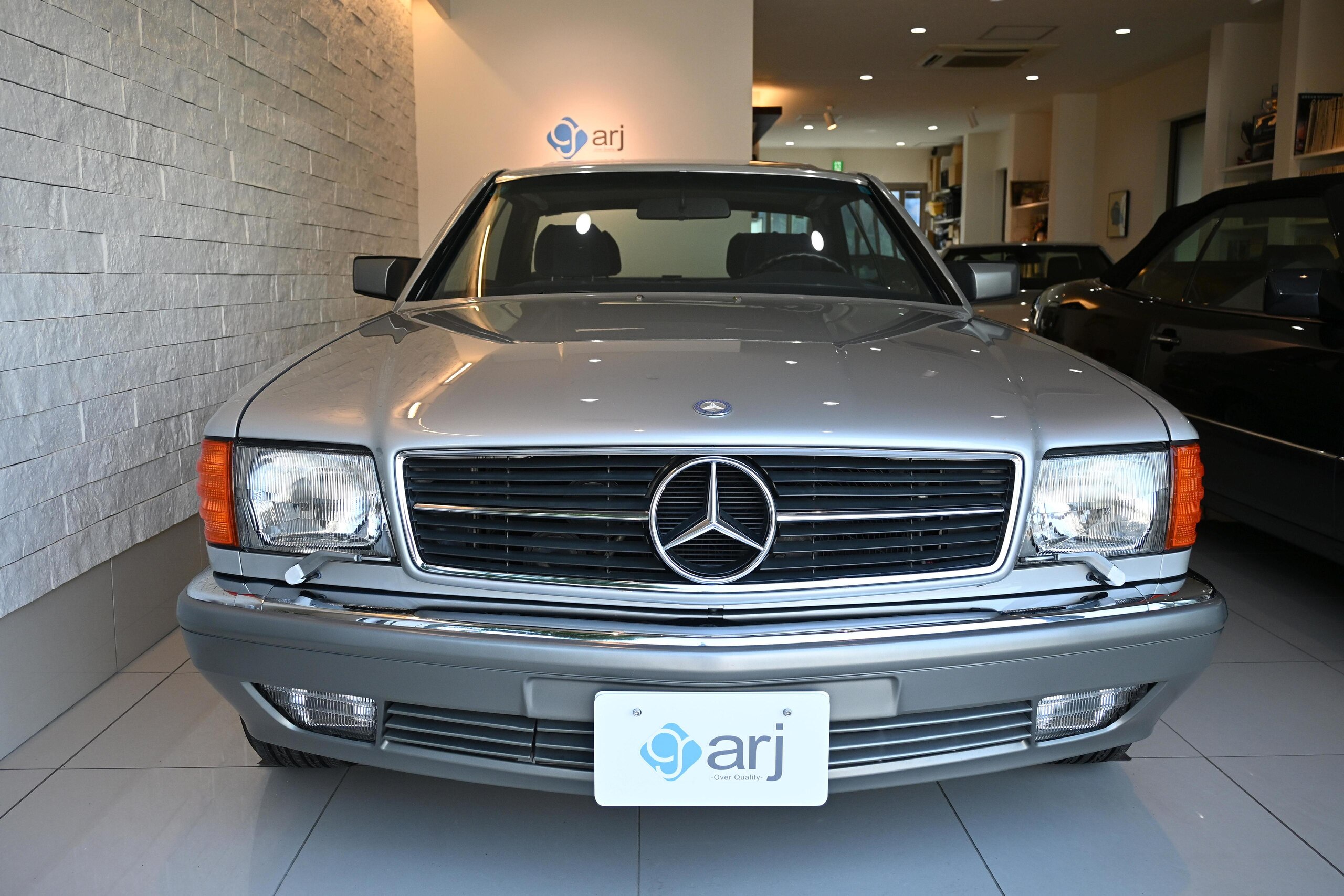 1988 Mercedes Benz 560SEC for sale in Japan
