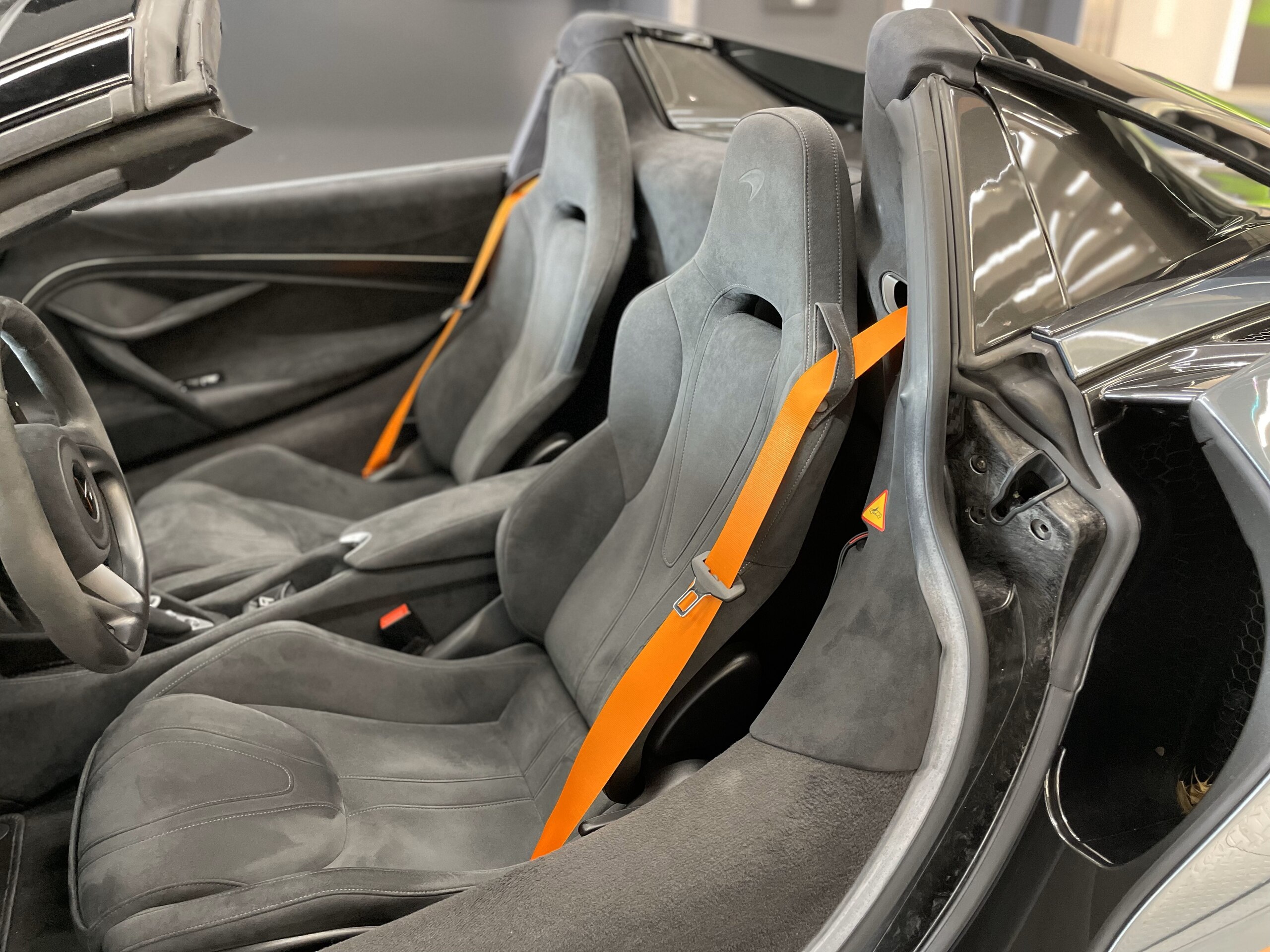 2019 McLaren 720S Spider — Photo 13 / 18