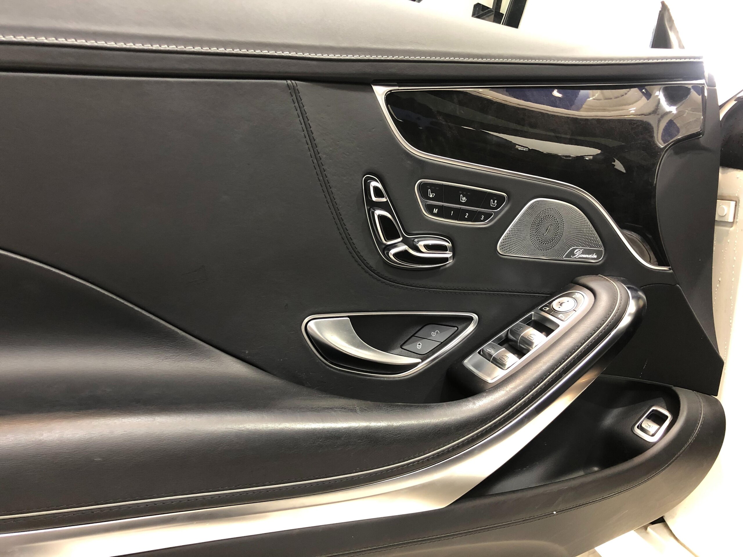 2016 Mercedes Benz S550 4Matic AMG Line — Photo 12 / 21