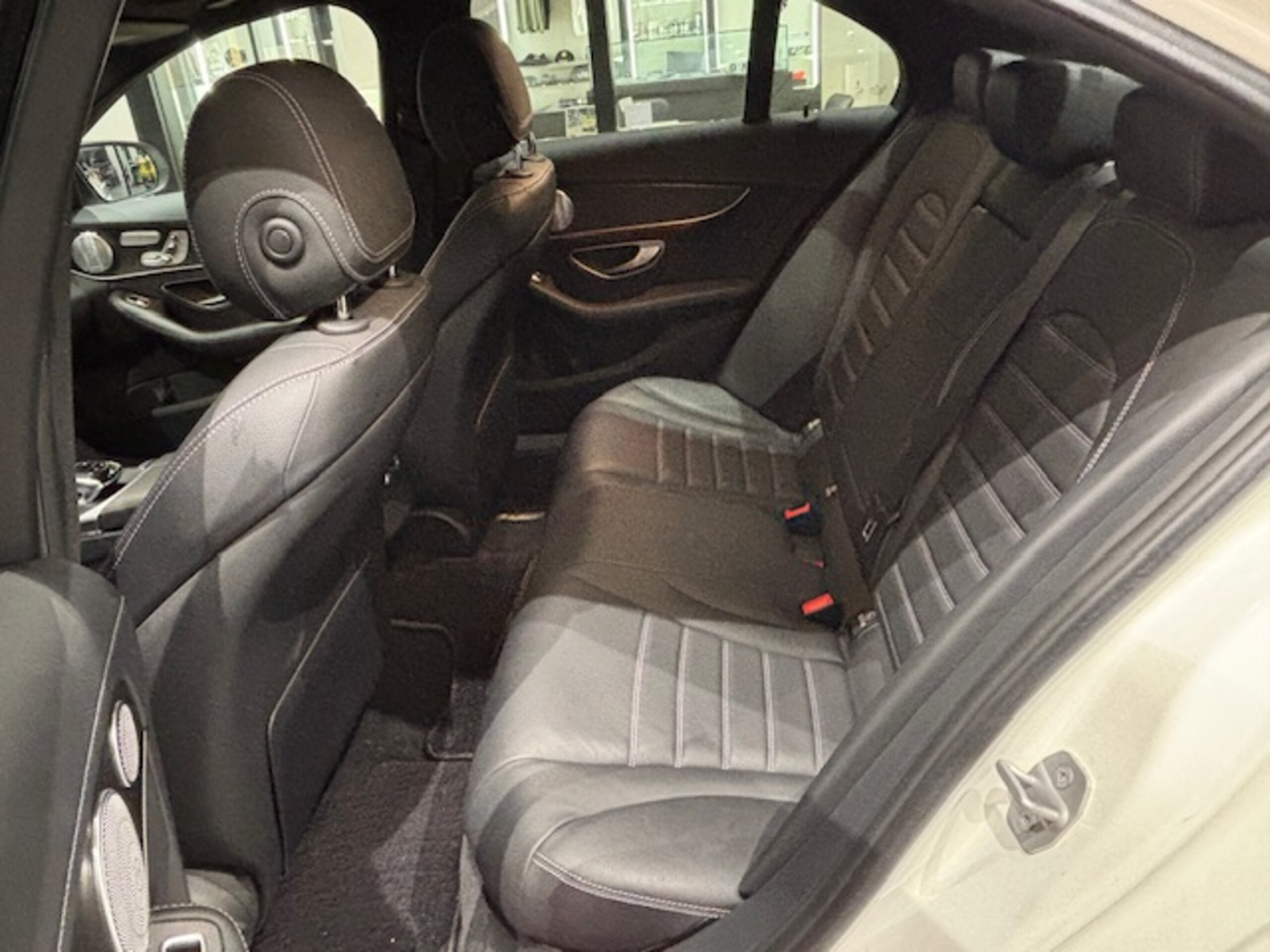 2016 Mercedes Benz C450 AMG 4Matic — Photo 17 / 24