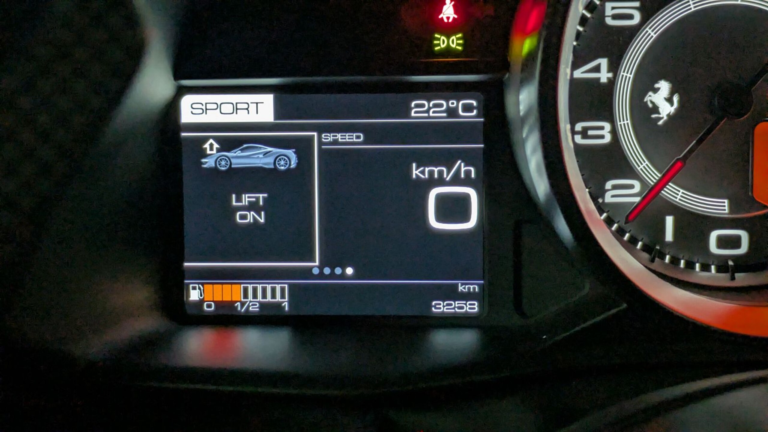 2019 Ferrari 488 Pista — Photo 13 / 24