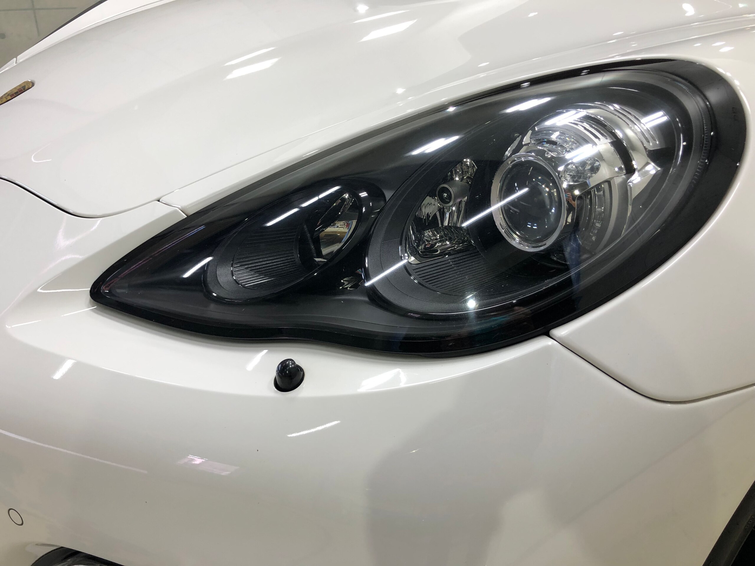 2012 Porsche Panamera GTS — Photo 8 / 32
