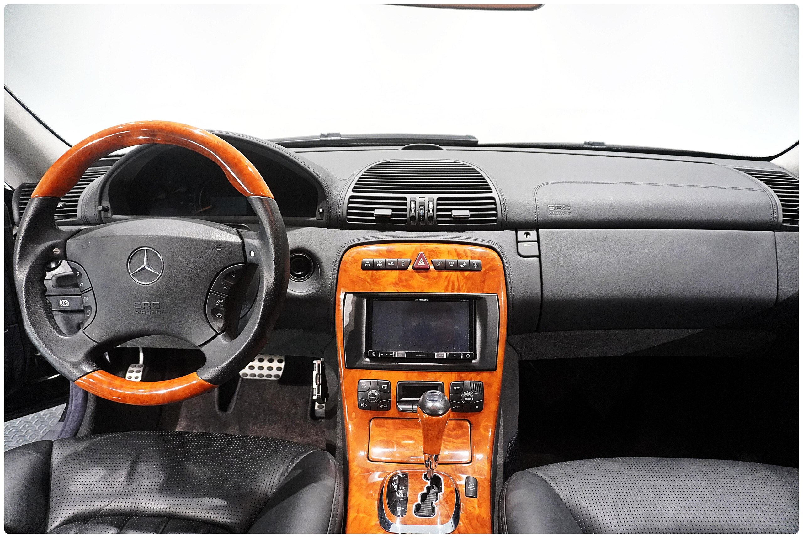 2004 Mercedes Benz CL55 AMG — Photo 8 / 24