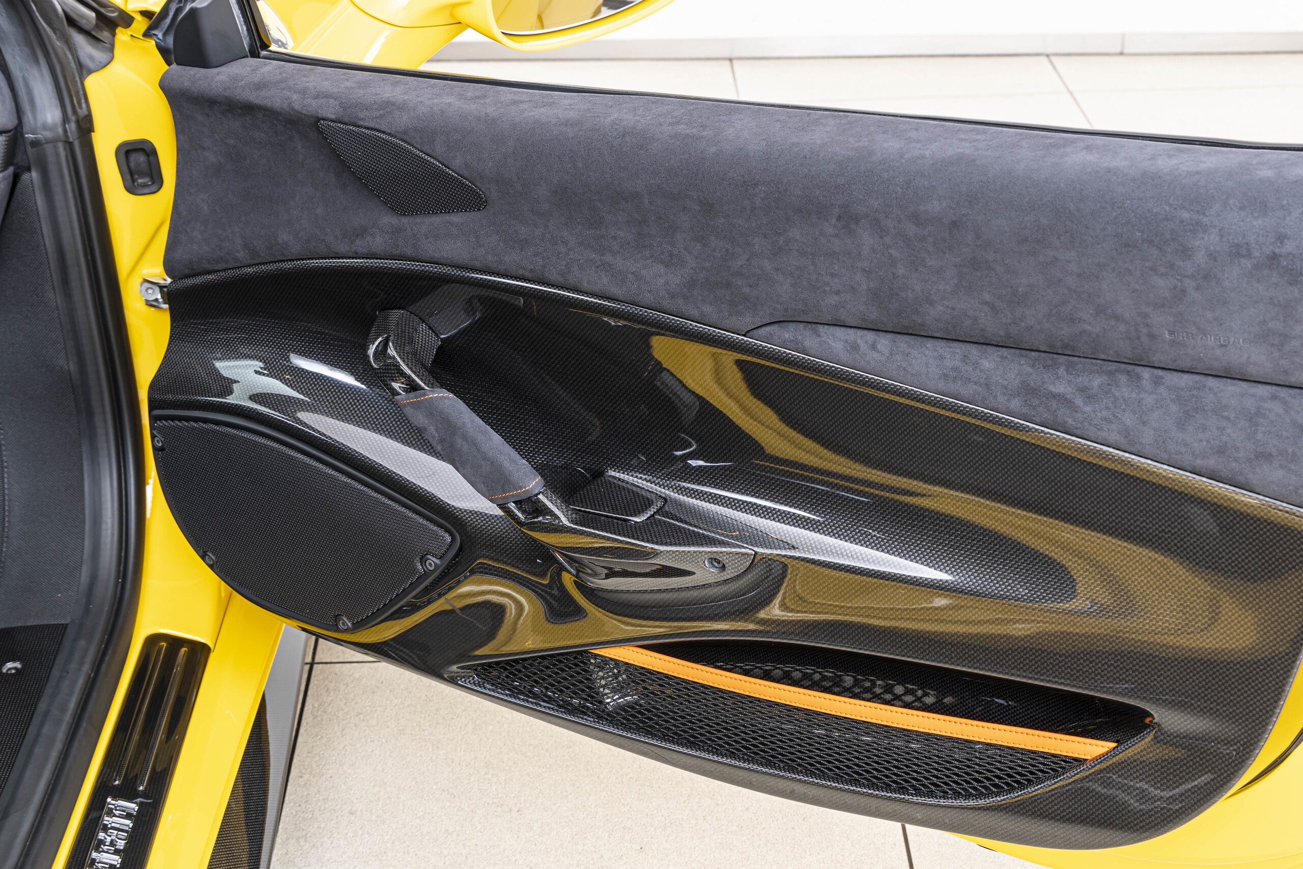 2019 Ferrari 488 Pista — Photo 13 / 17