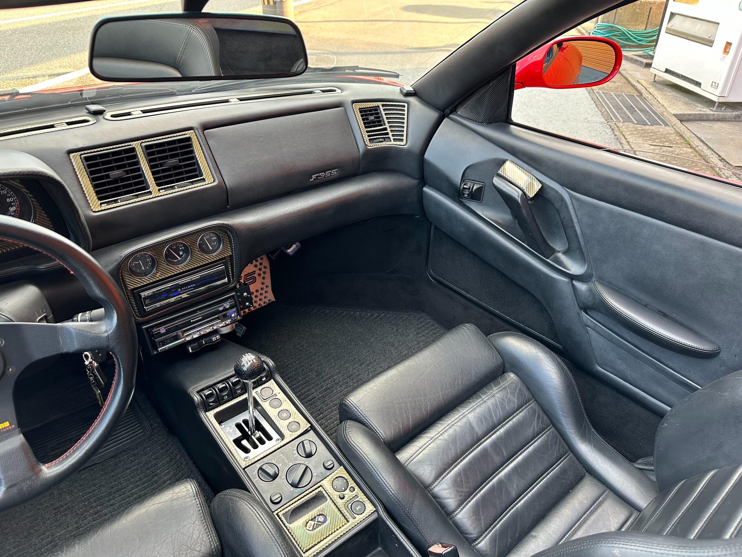 1995 Ferrari F355 GTS — Photo 20 / 44