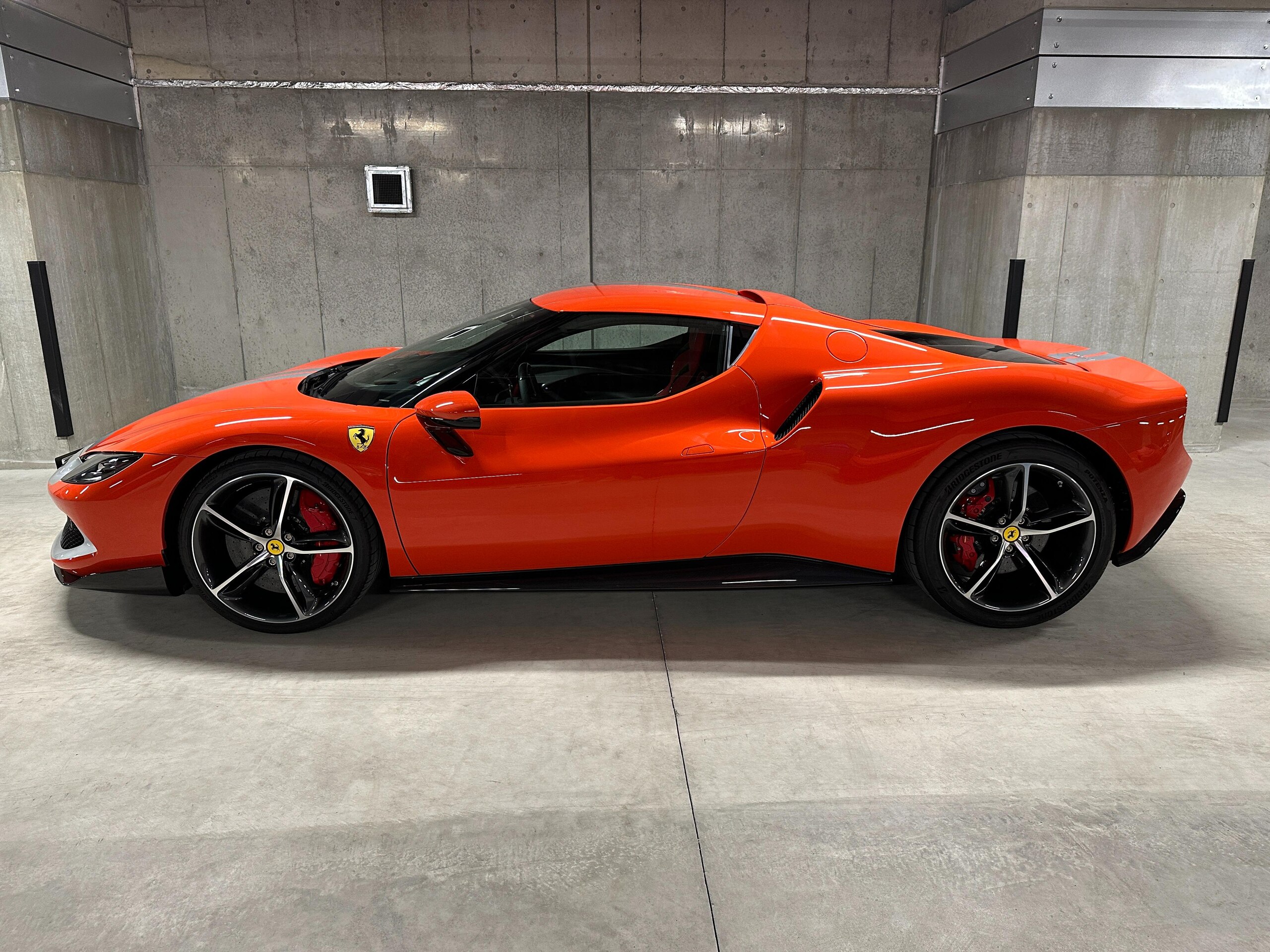 2023 Ferrari 296GTB — Photo 7 / 19