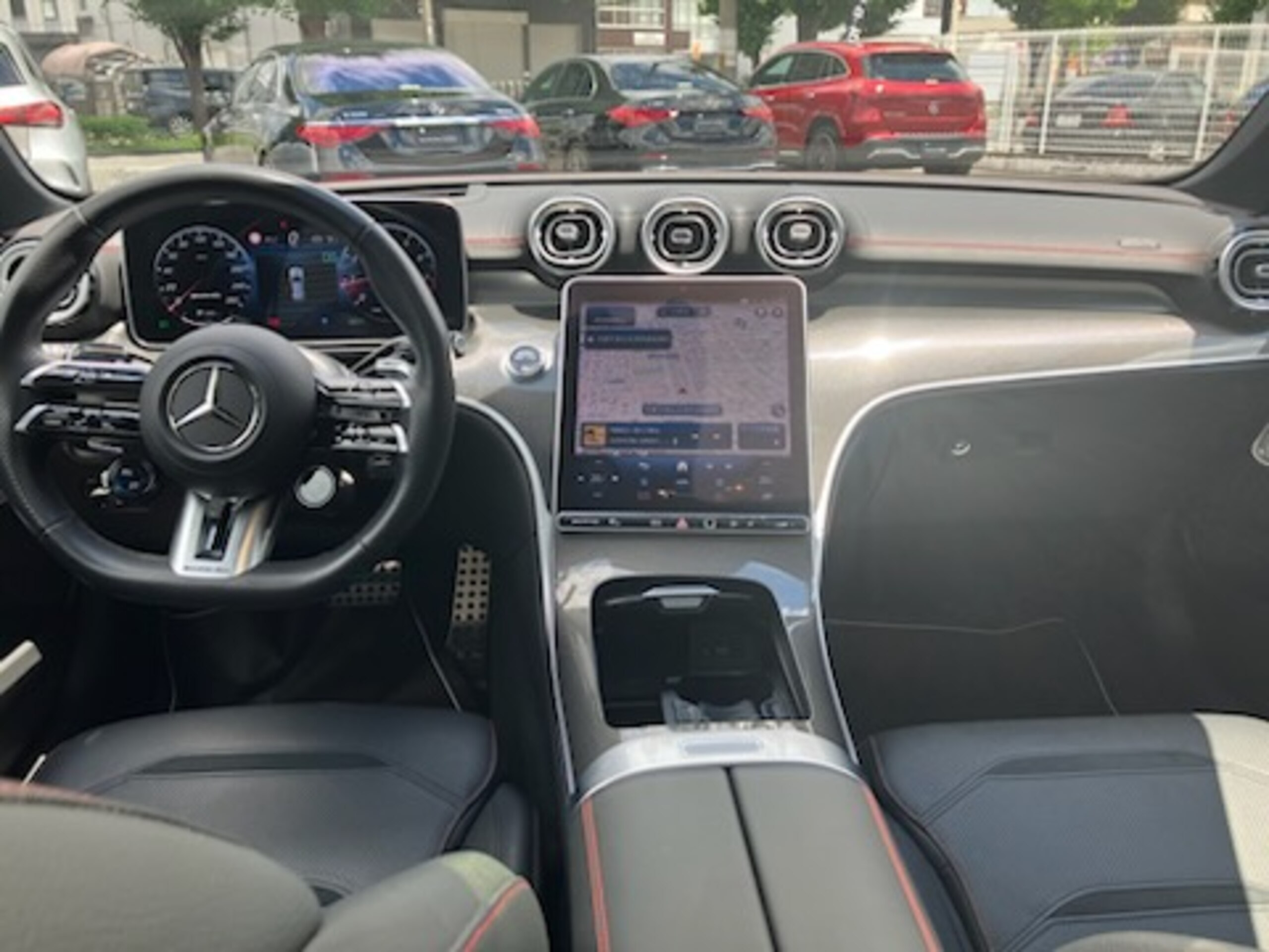 2025 Mercedes Benz C43 AMG — Photo 6 / 19