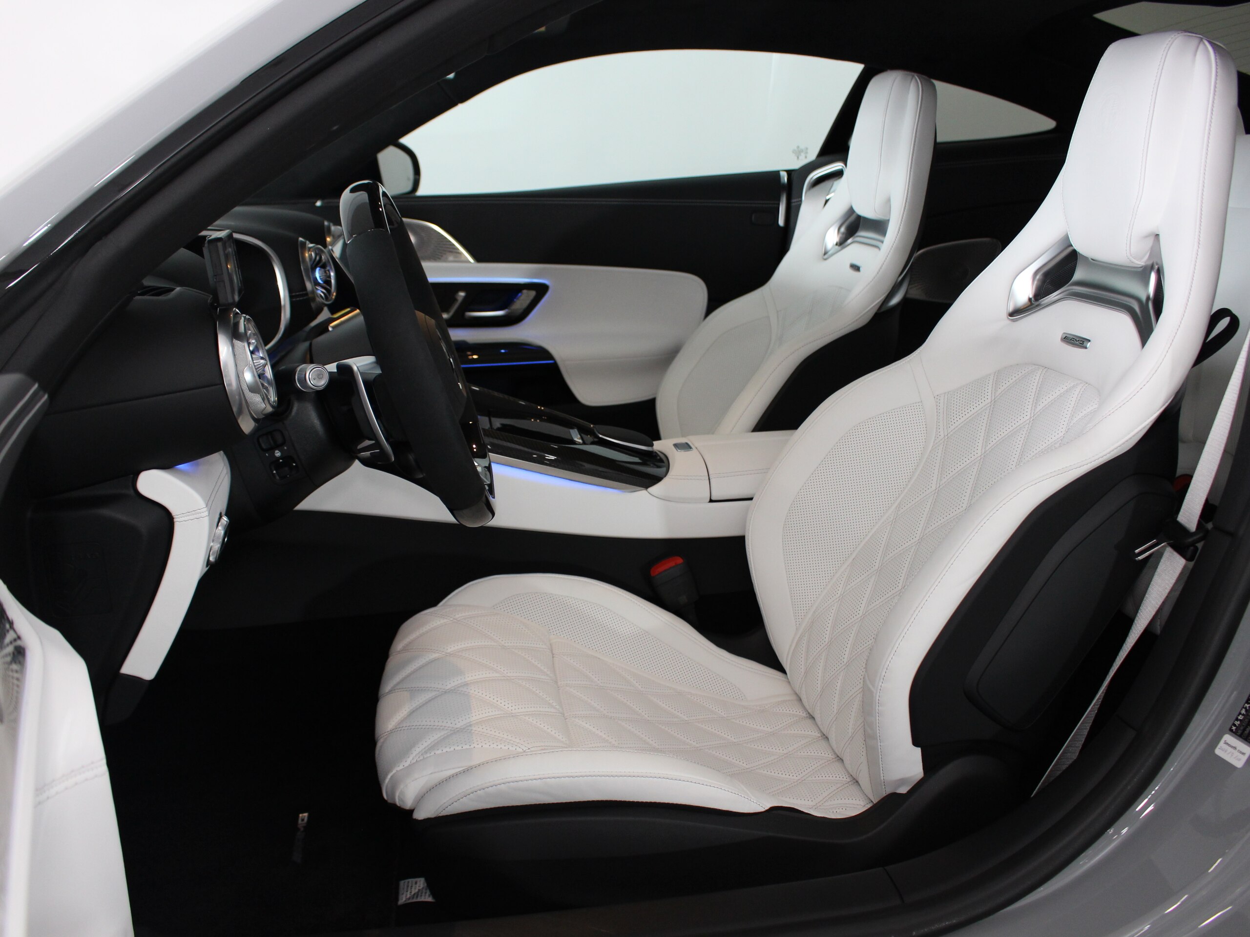 2024 Mercedes Benz AMG GT63 4Matic+ — Photo 9 / 23